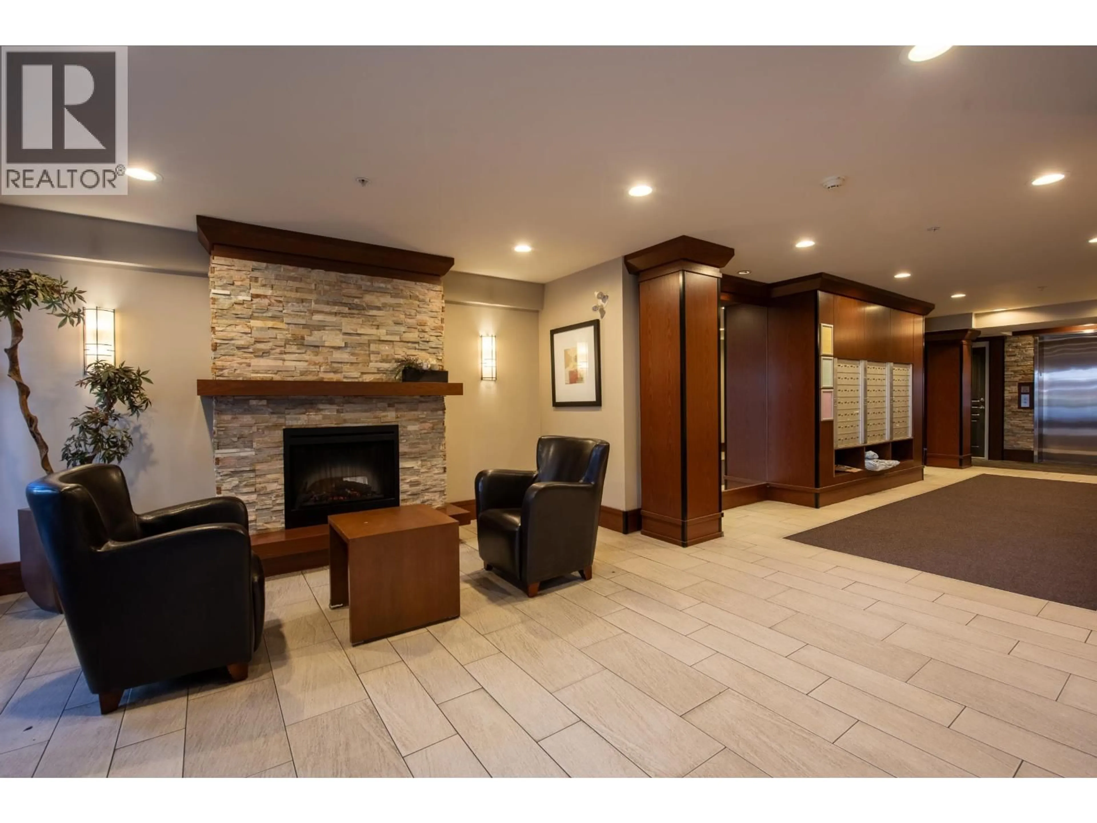 Lobby for 108 - 4788 BRENTWOOD DR, Burnaby British Columbia V5C0C5