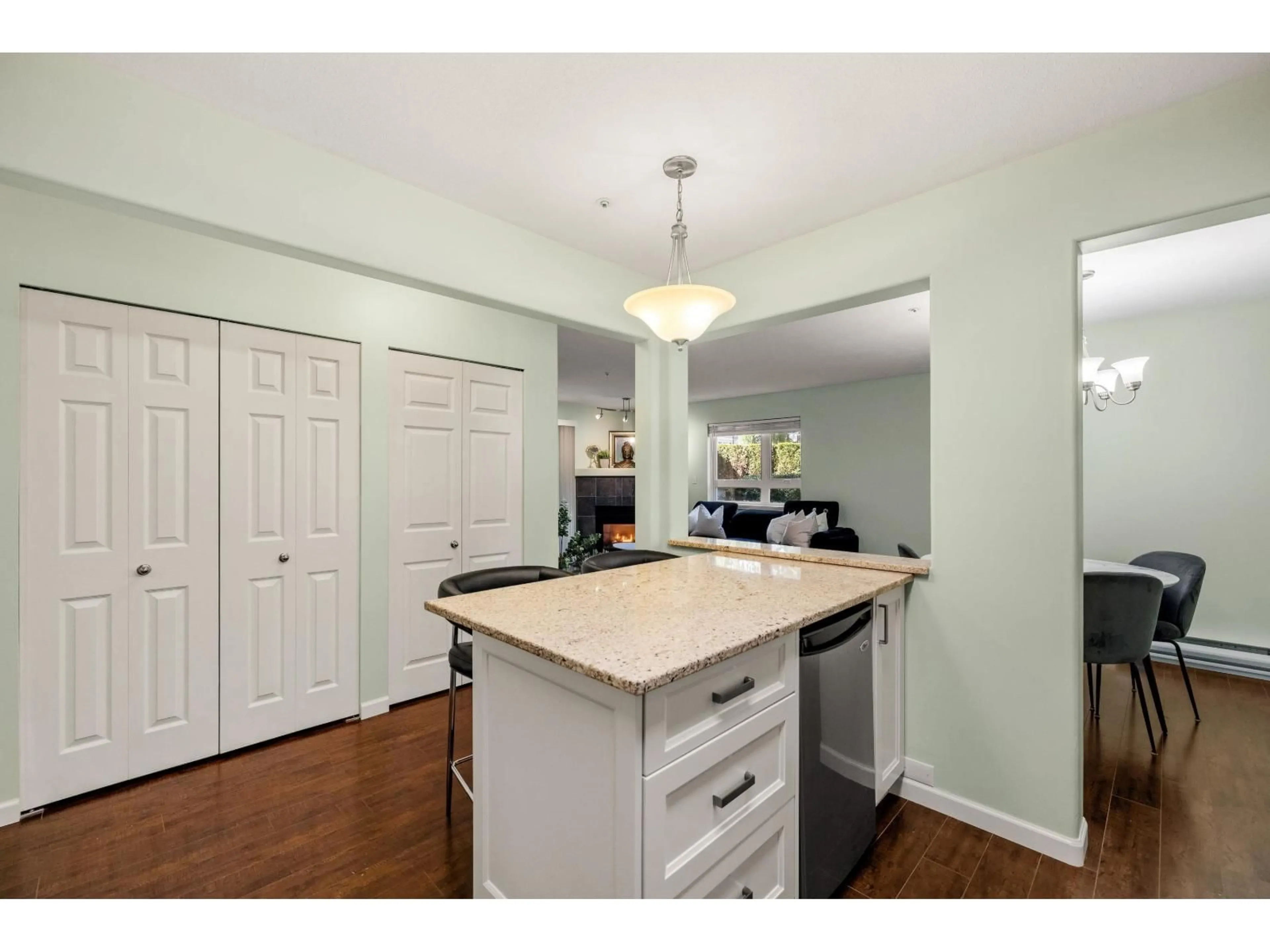 Open concept kitchen, unknown for 109 - 20189 54 AVENUE, Langley British Columbia V3A3W2