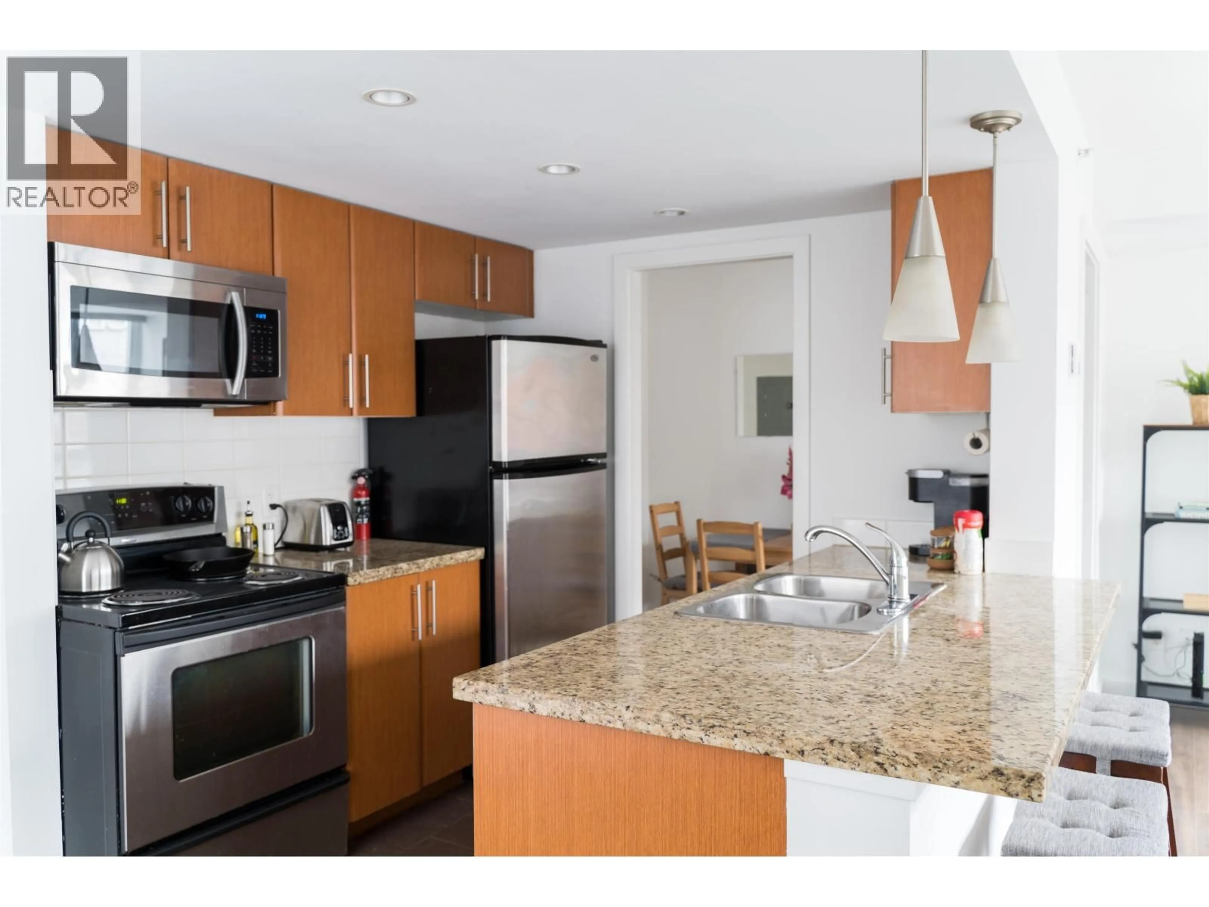 Standard kitchen, unknown for 612 - 618 ABBOTT STREET, Vancouver British Columbia V6B0B9