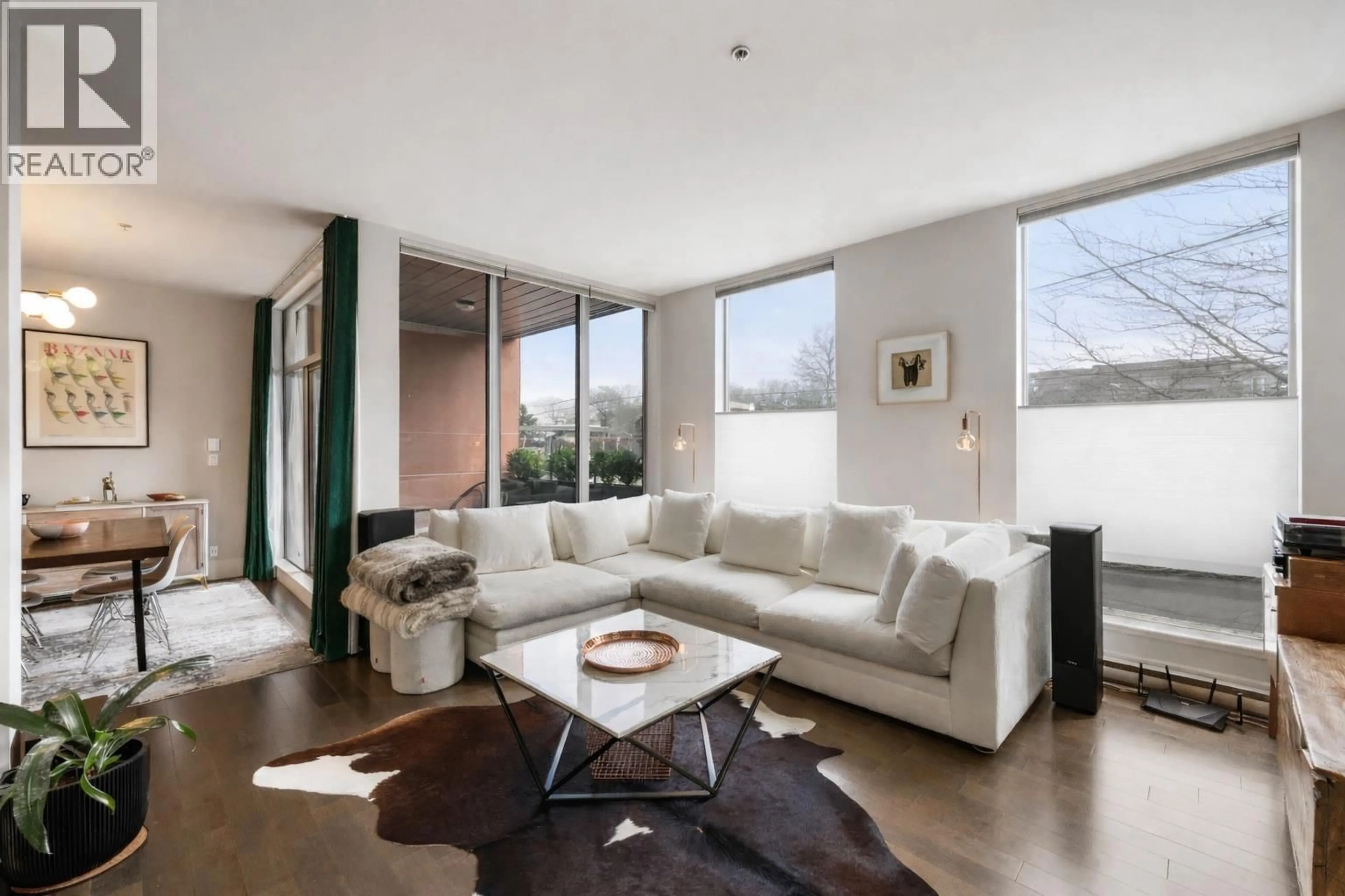 Living room with furniture, unknown for 204 - 2108 12TH AVENUE, Vancouver British Columbia V6K2N2