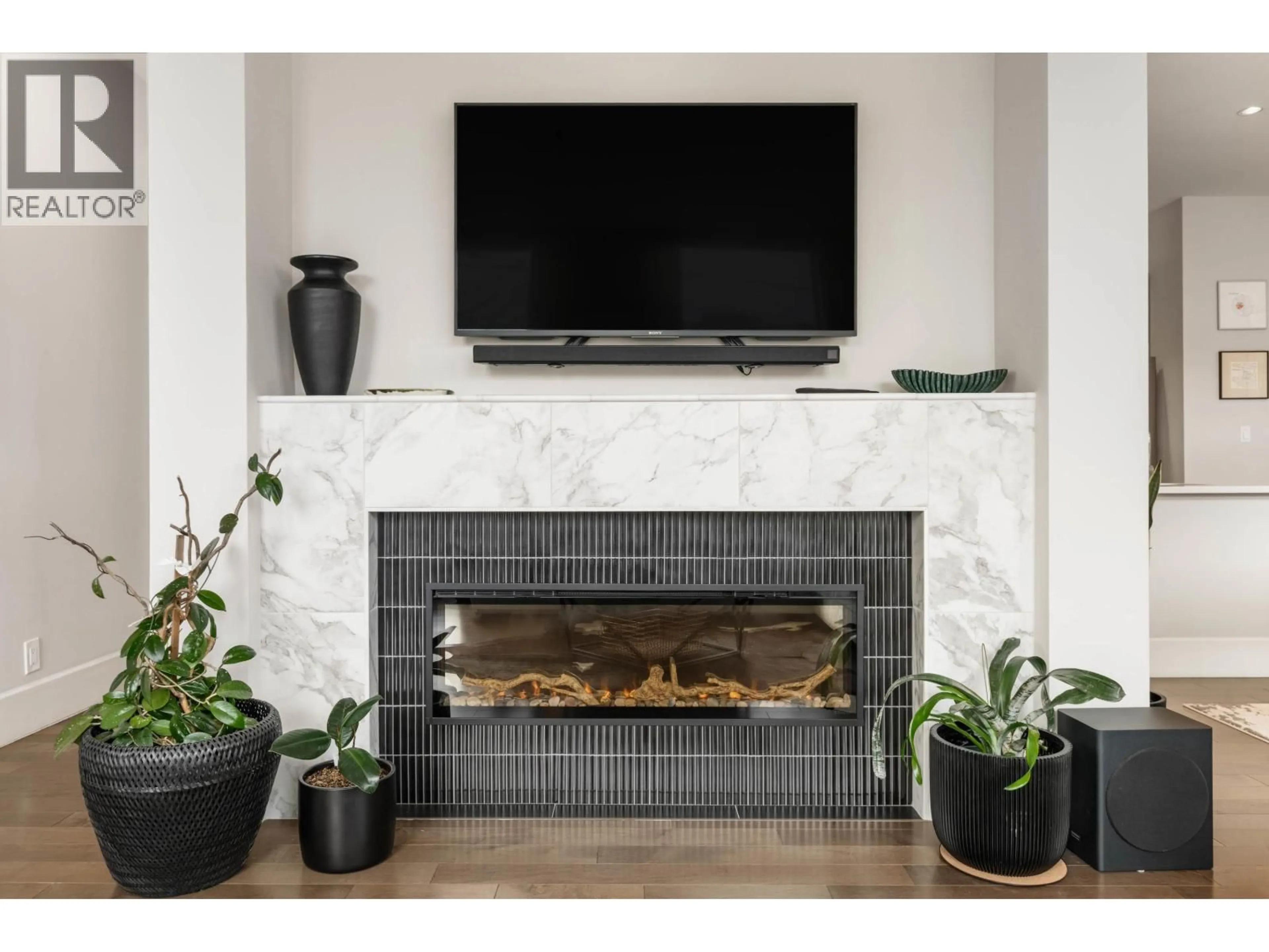 Home theater for 204 - 2108 12TH AVENUE, Vancouver British Columbia V6K2N2