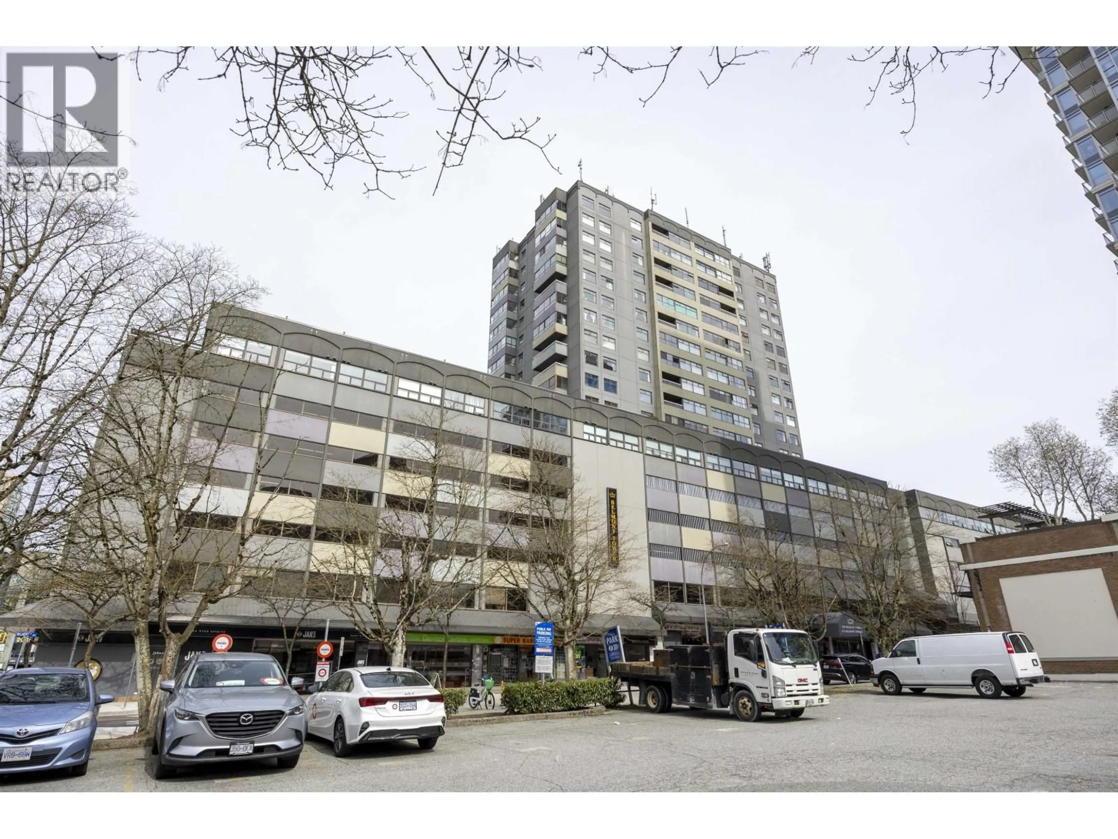 Indoor foyer for 902 - 615 BELMONT STREET, New Westminster British Columbia V3M6A1