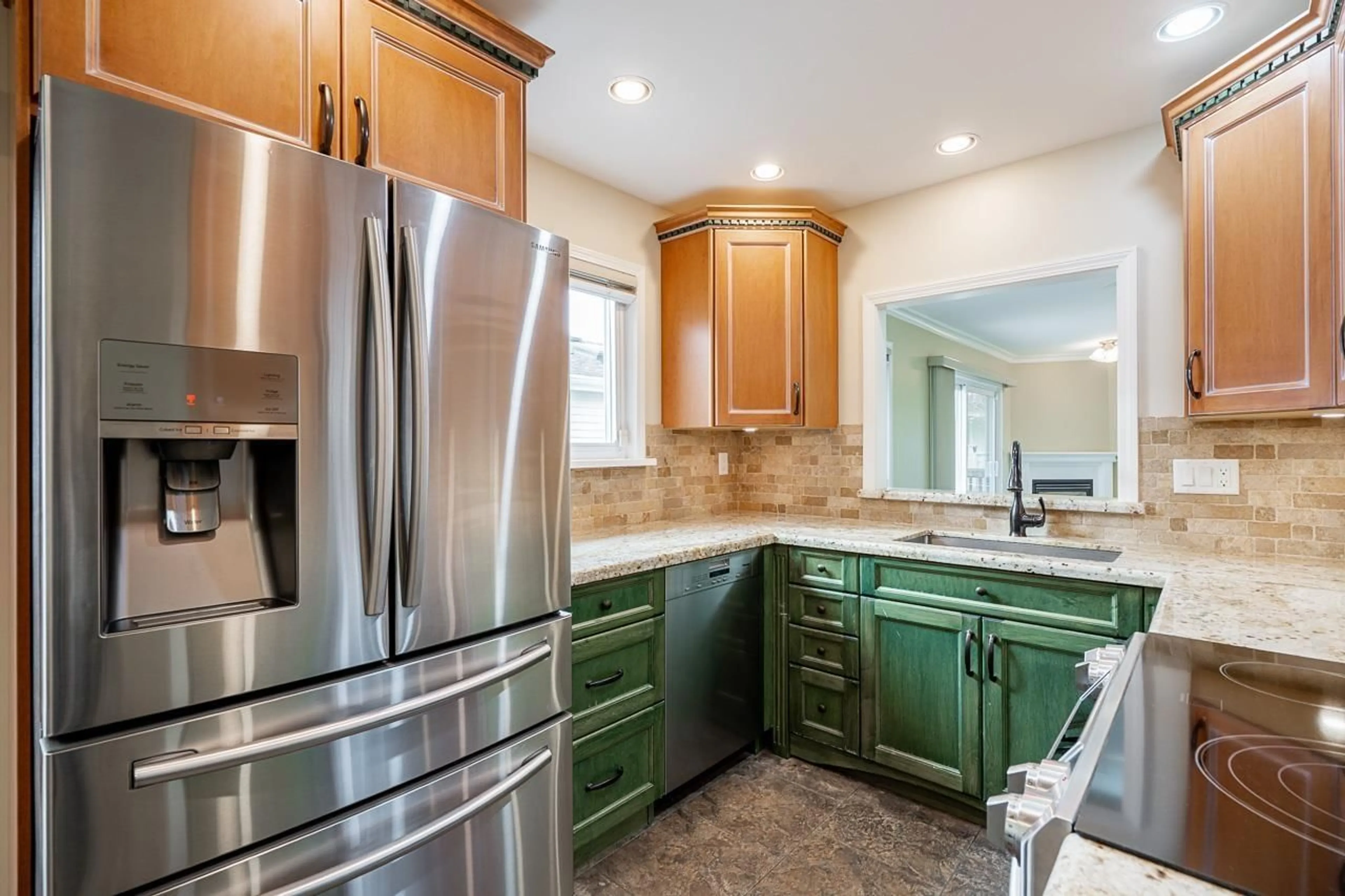 Unknown for 64 - 1400 164 STREET, Surrey British Columbia V4A8V8