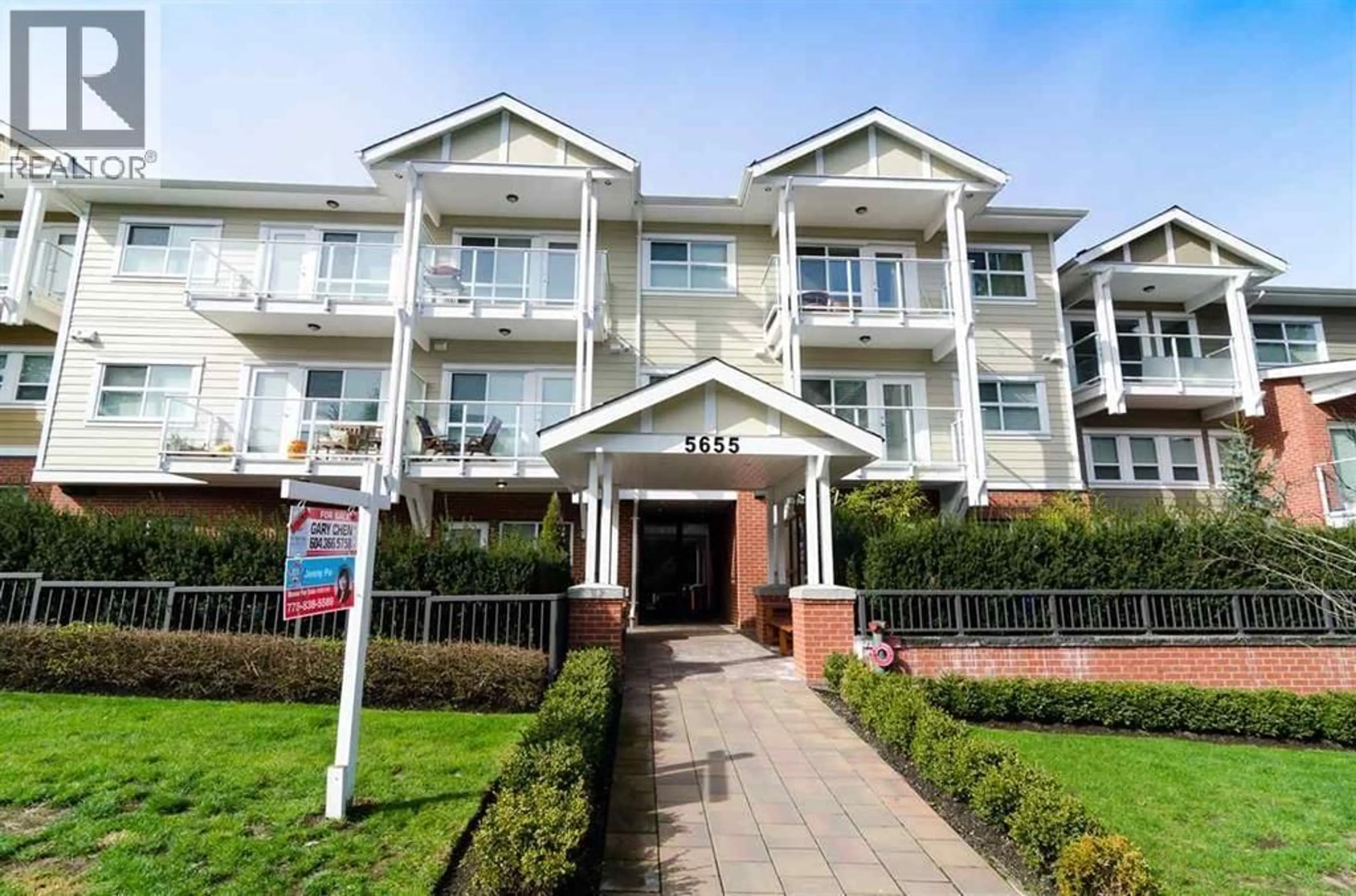 Unknown for 202 - 5655 INMAN AVENUE, Burnaby British Columbia V6H2M2