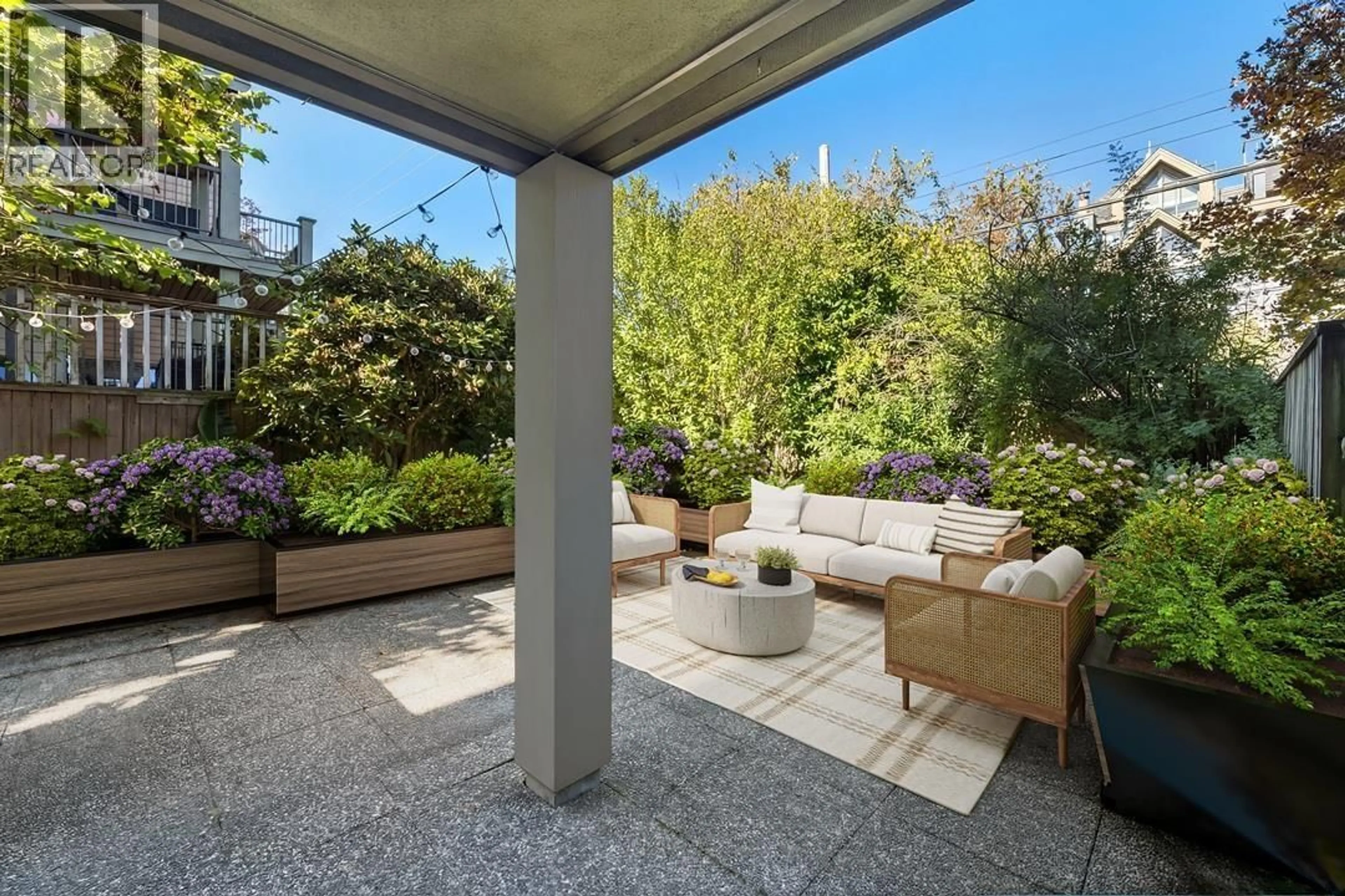 Patio, street for 104 - 925 15TH AVENUE, Vancouver British Columbia V5Z1S1