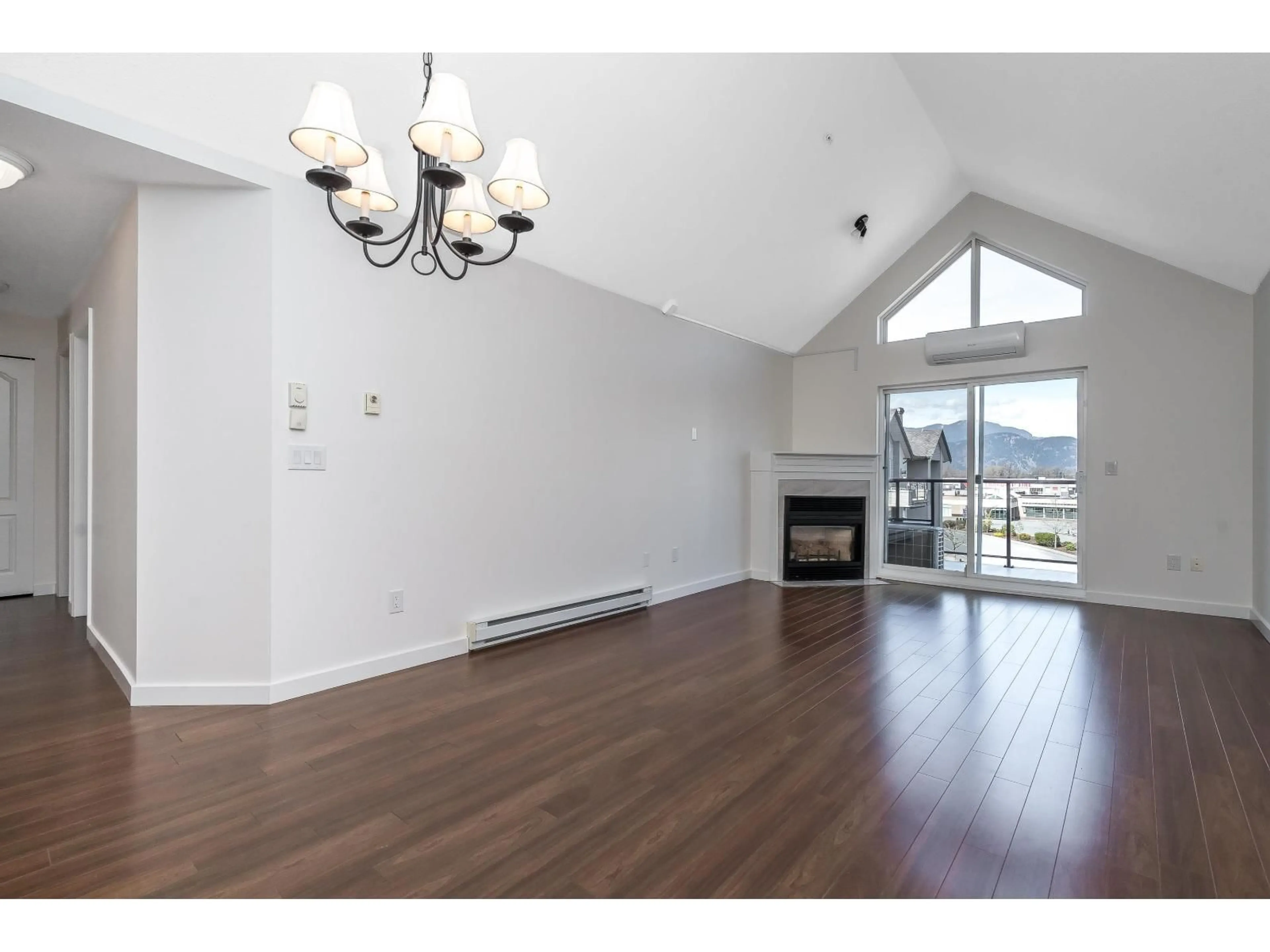 Unknown for 401 - 45520 KNIGHT ROAD, Chilliwack British Columbia V2R3Z2