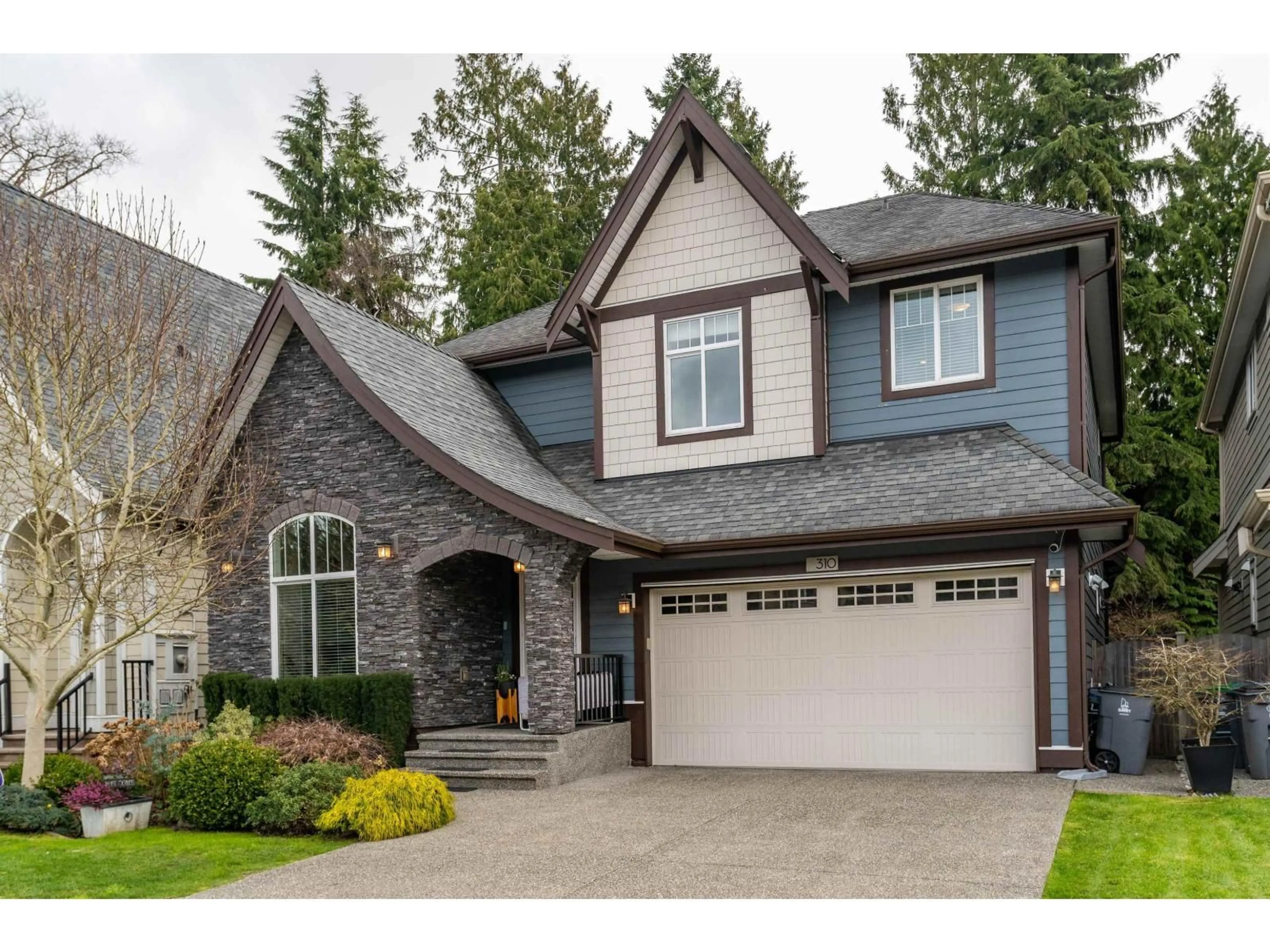 Home with vinyl exterior material, street for 310 171A STREET, Surrey British Columbia V3Z9P5