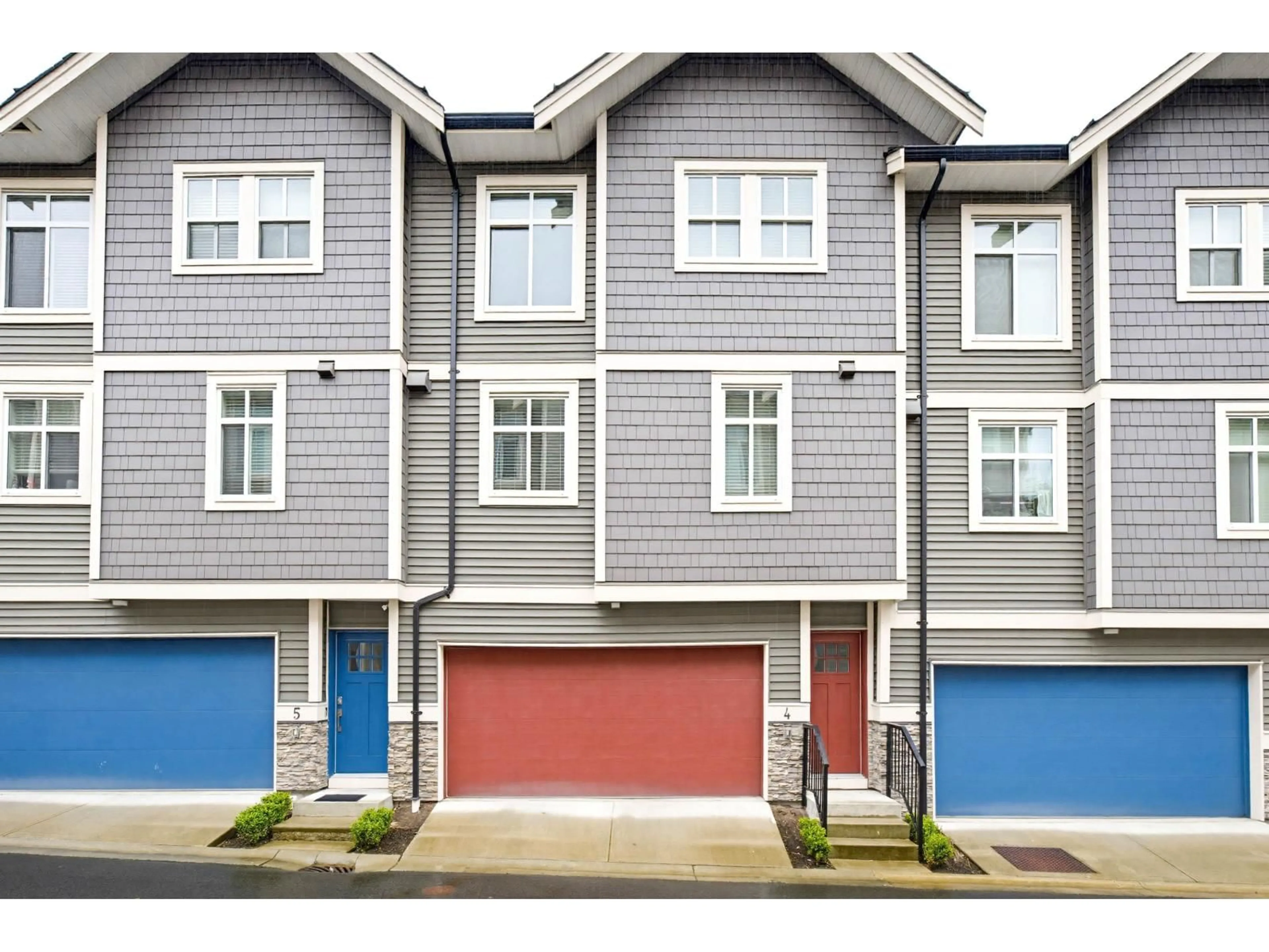 Home with vinyl exterior material, street for 4 - 10488 124 STREET, Surrey British Columbia V3V0E9