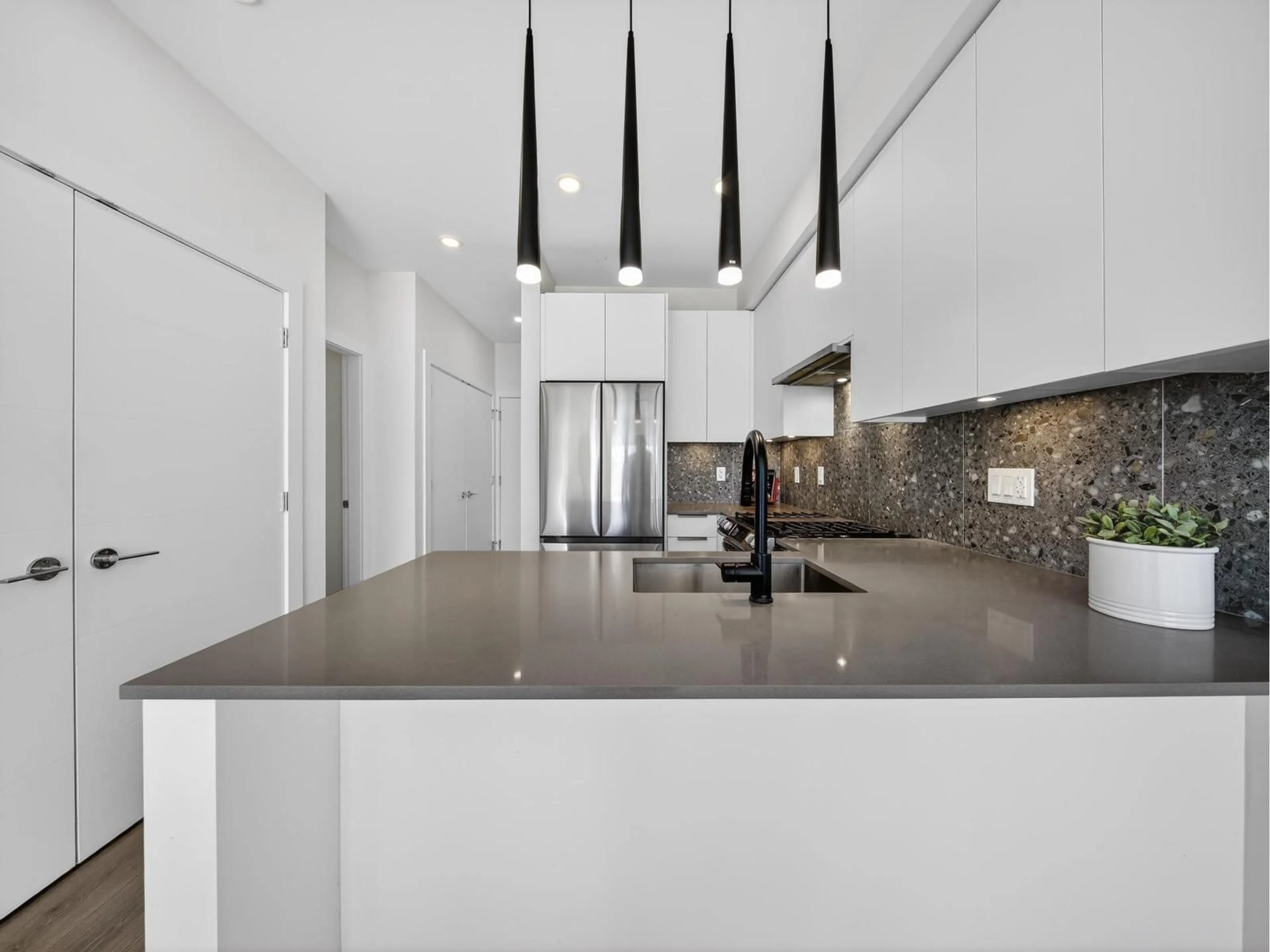 Contemporary kitchen, ceramic/tile floor for 410 - 7920 206 STREET, Langley British Columbia V2Y3X1