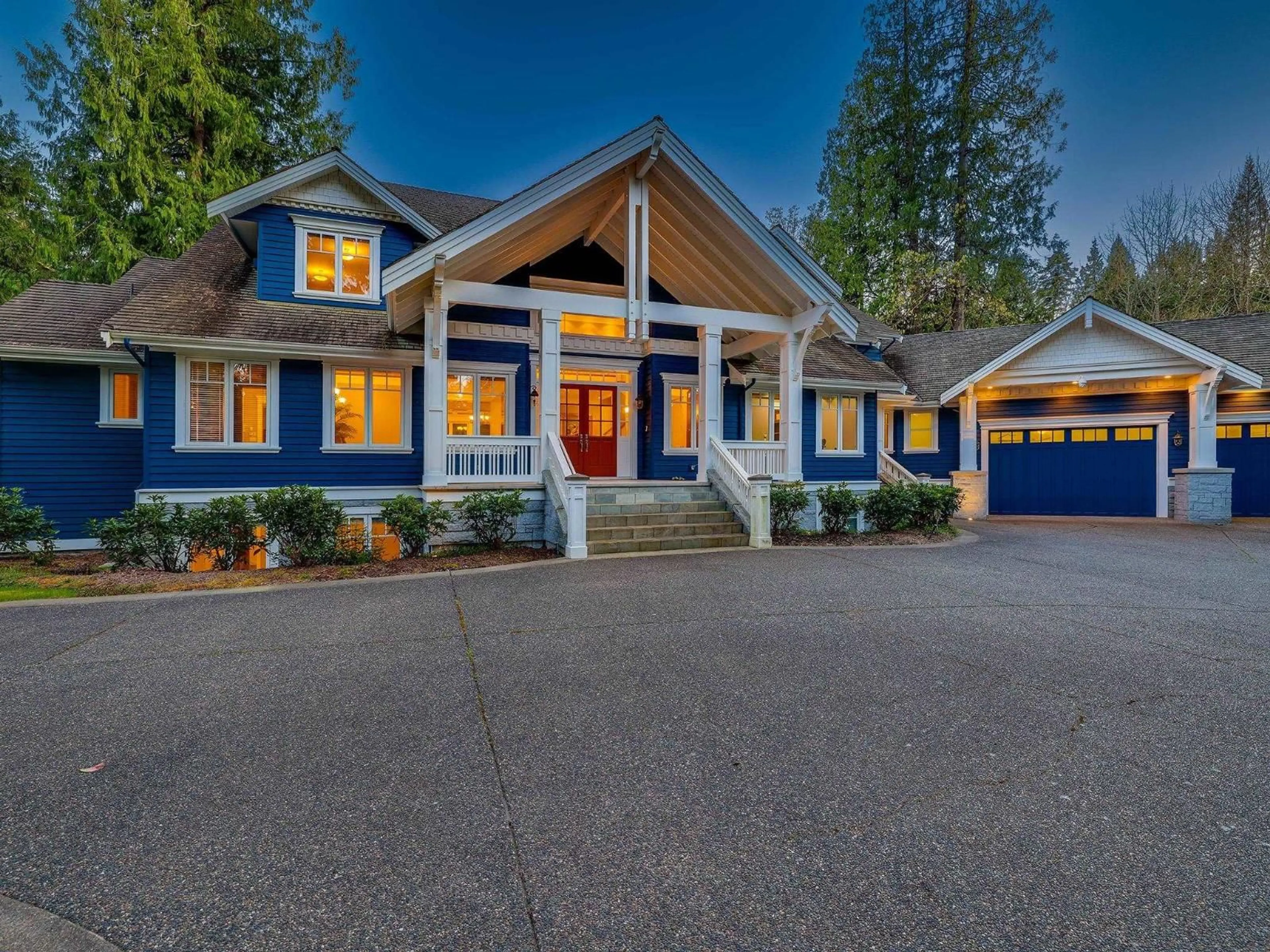 Home with vinyl exterior material, unknown for 13464 VINE MAPLE DRIVE, Surrey British Columbia V4P1W9