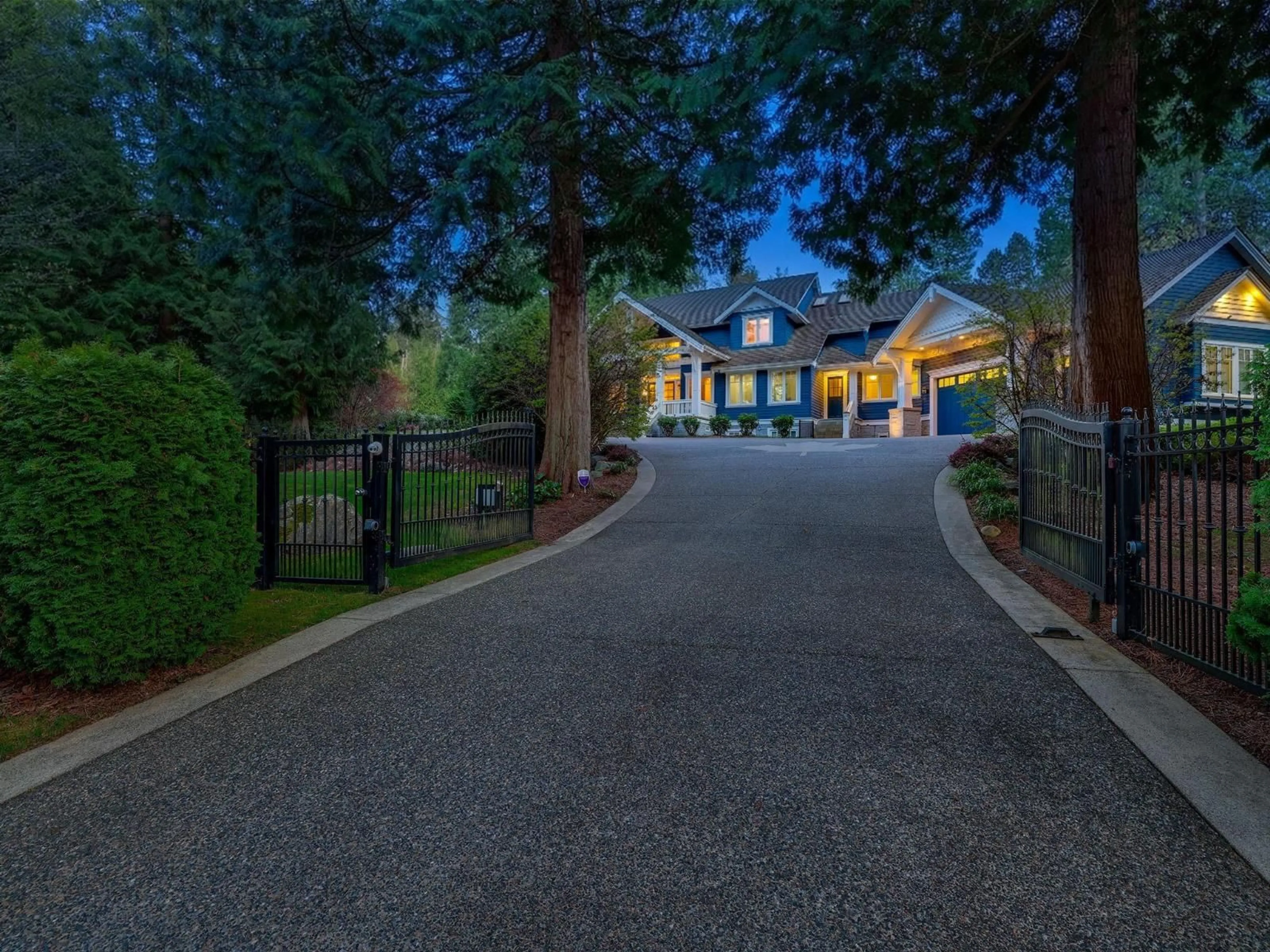 Unknown for 13464 VINE MAPLE DRIVE, Surrey British Columbia V4P1W9