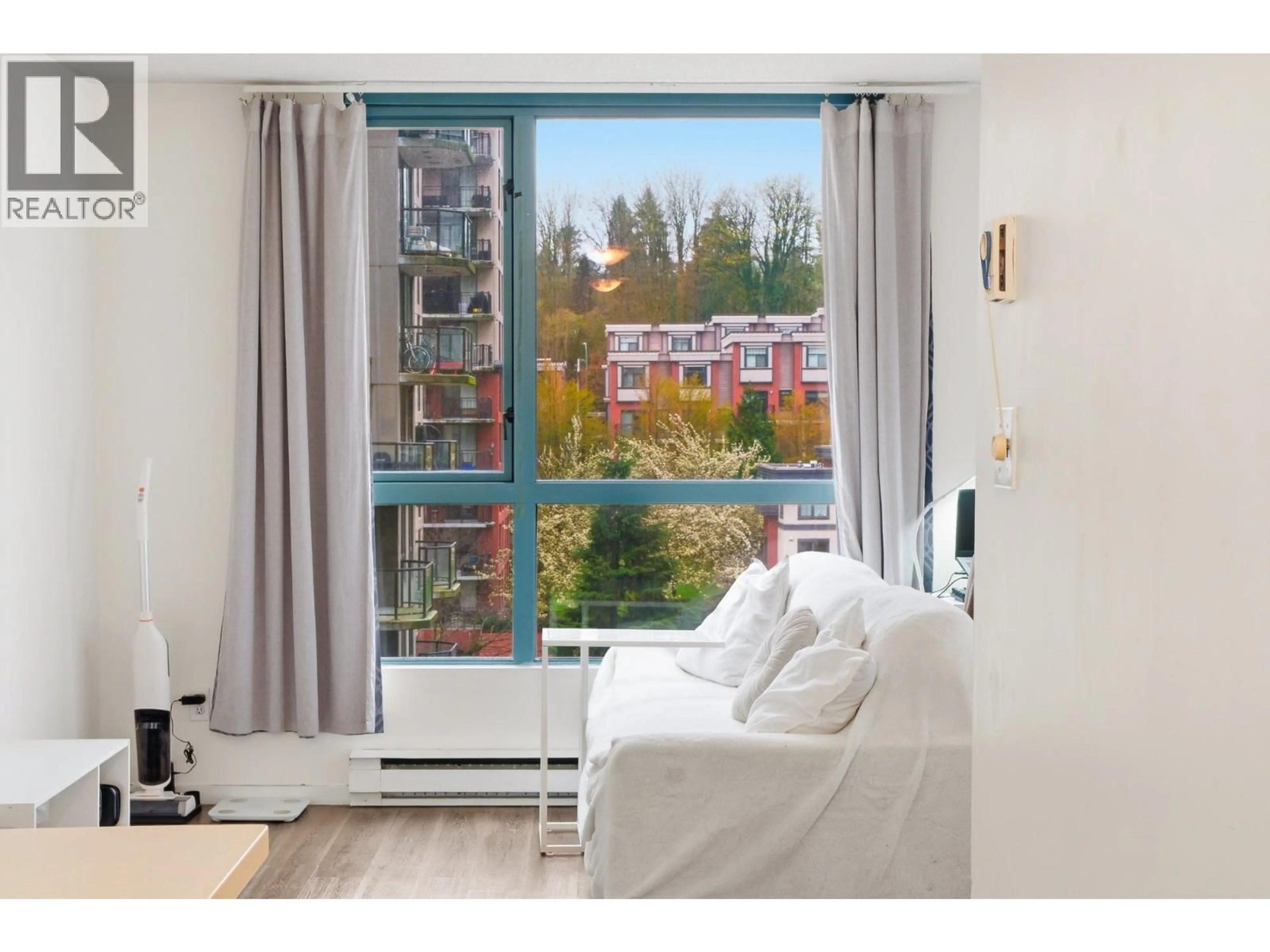 Unknown for 603 - 828 AGNES STREET, New Westminster British Columbia V3M1H5