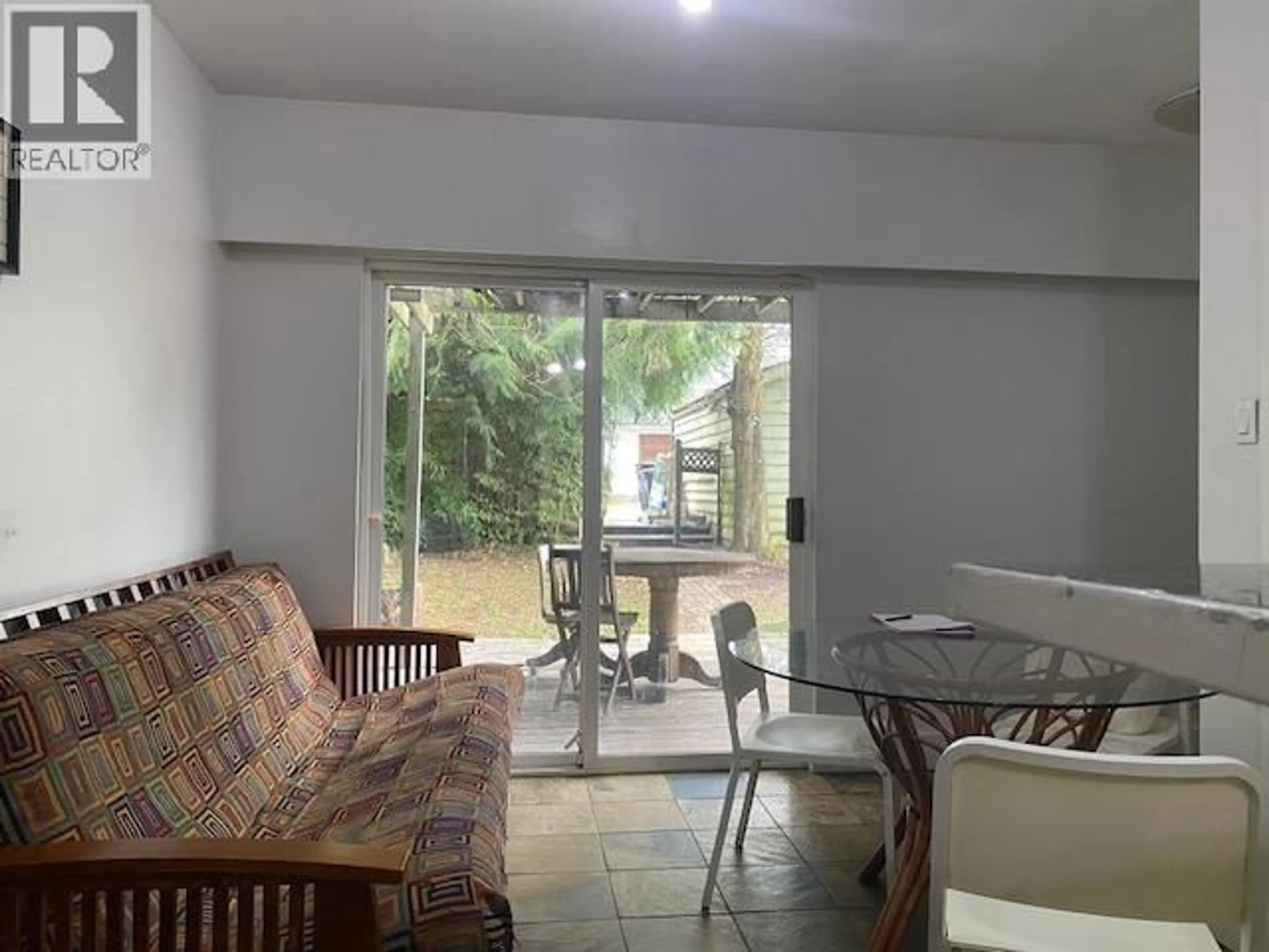 Unknown for 2520 24 AVENUE, Vancouver British Columbia V5R1C9