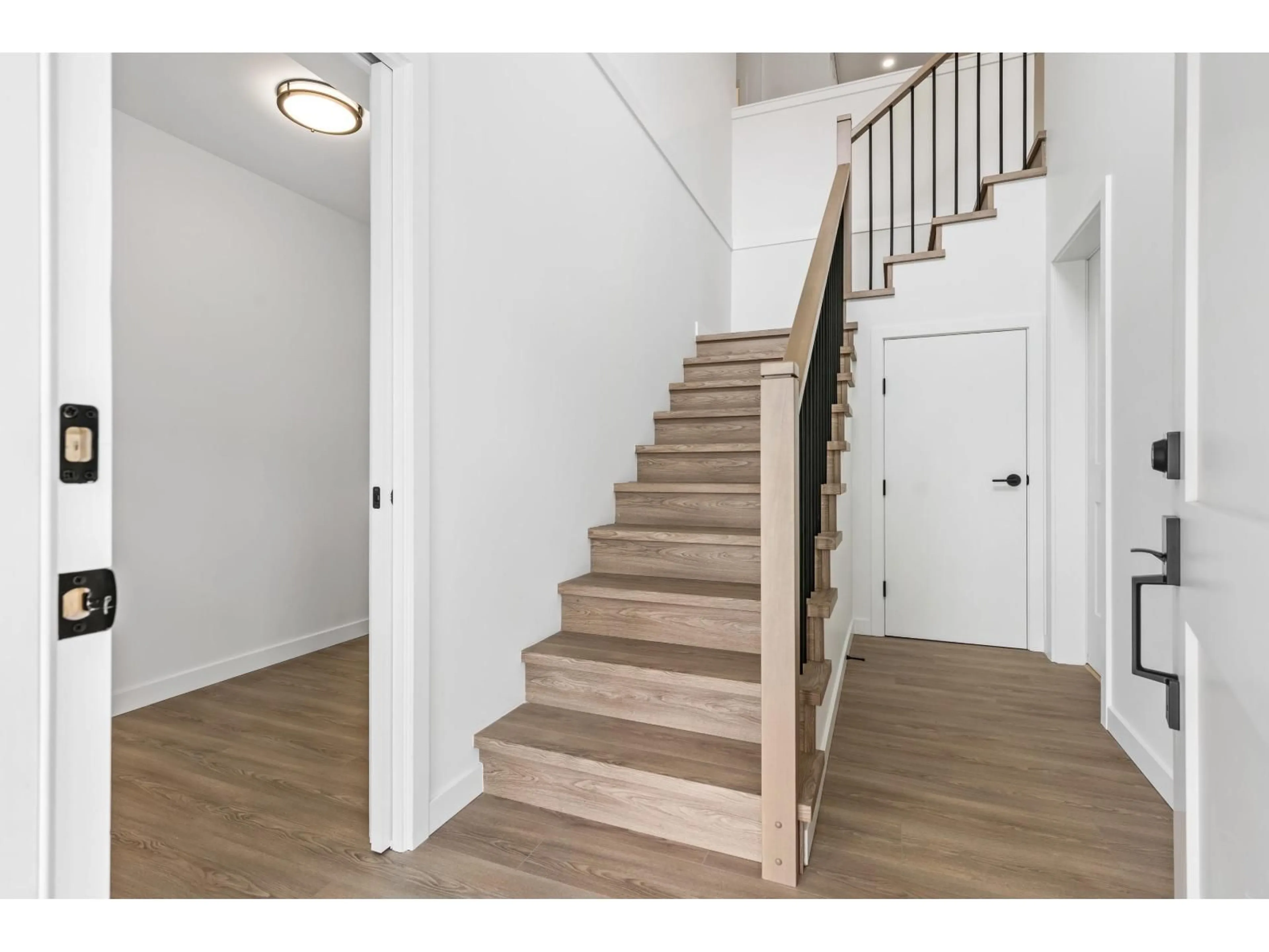 Unknown for 12304 IONA PLACE, Surrey British Columbia V3V6P6