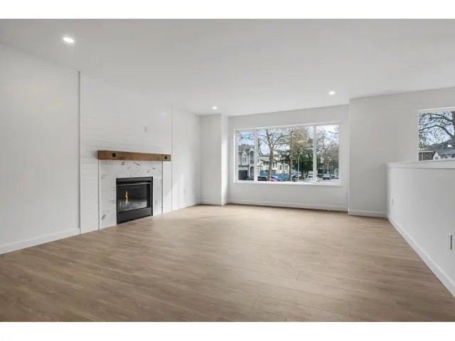 12304 IONA PLACE, Surrey 4