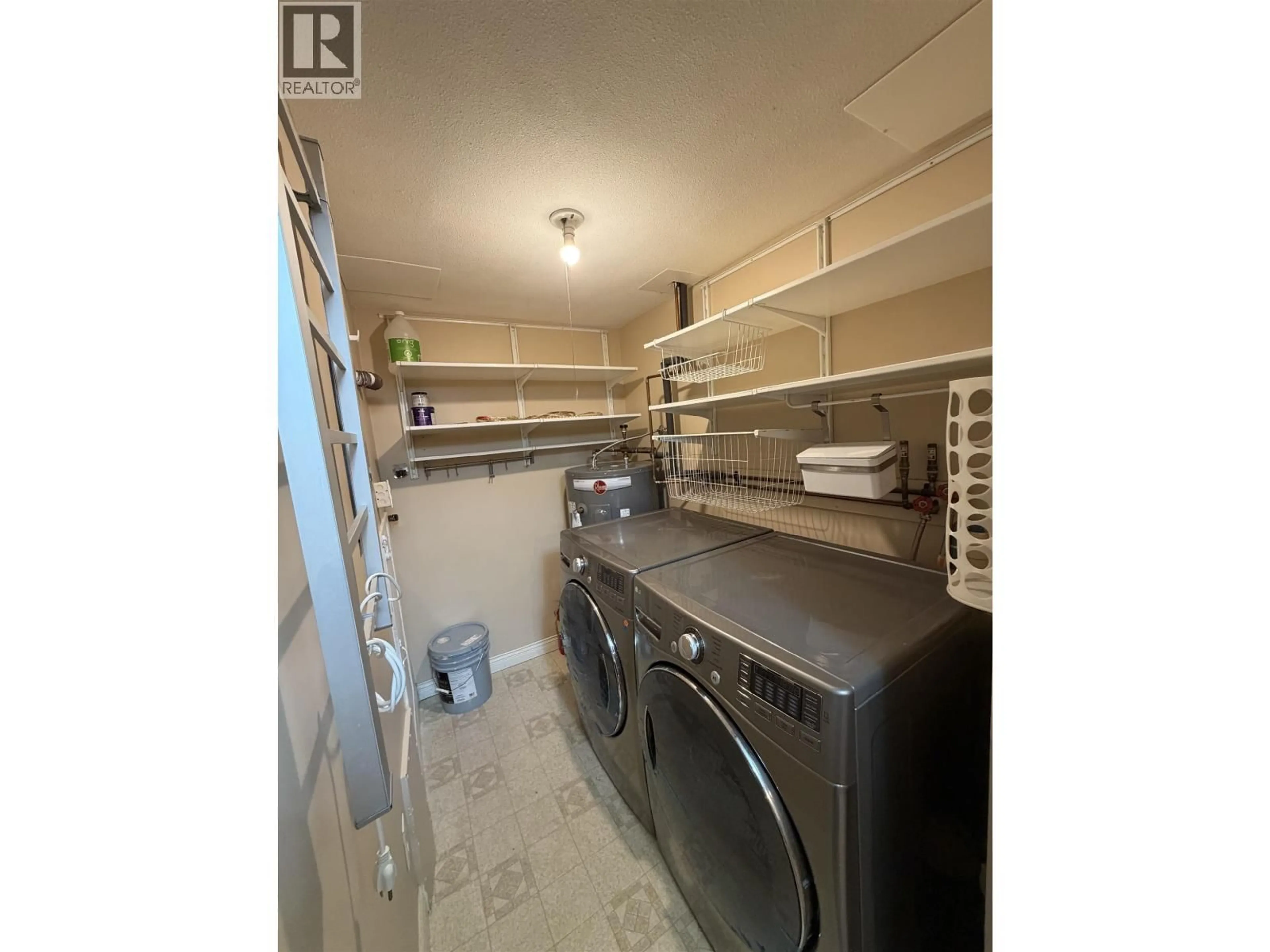 Laundry room for 982 HOWIE AVENUE, Coquitlam British Columbia V3J1T3