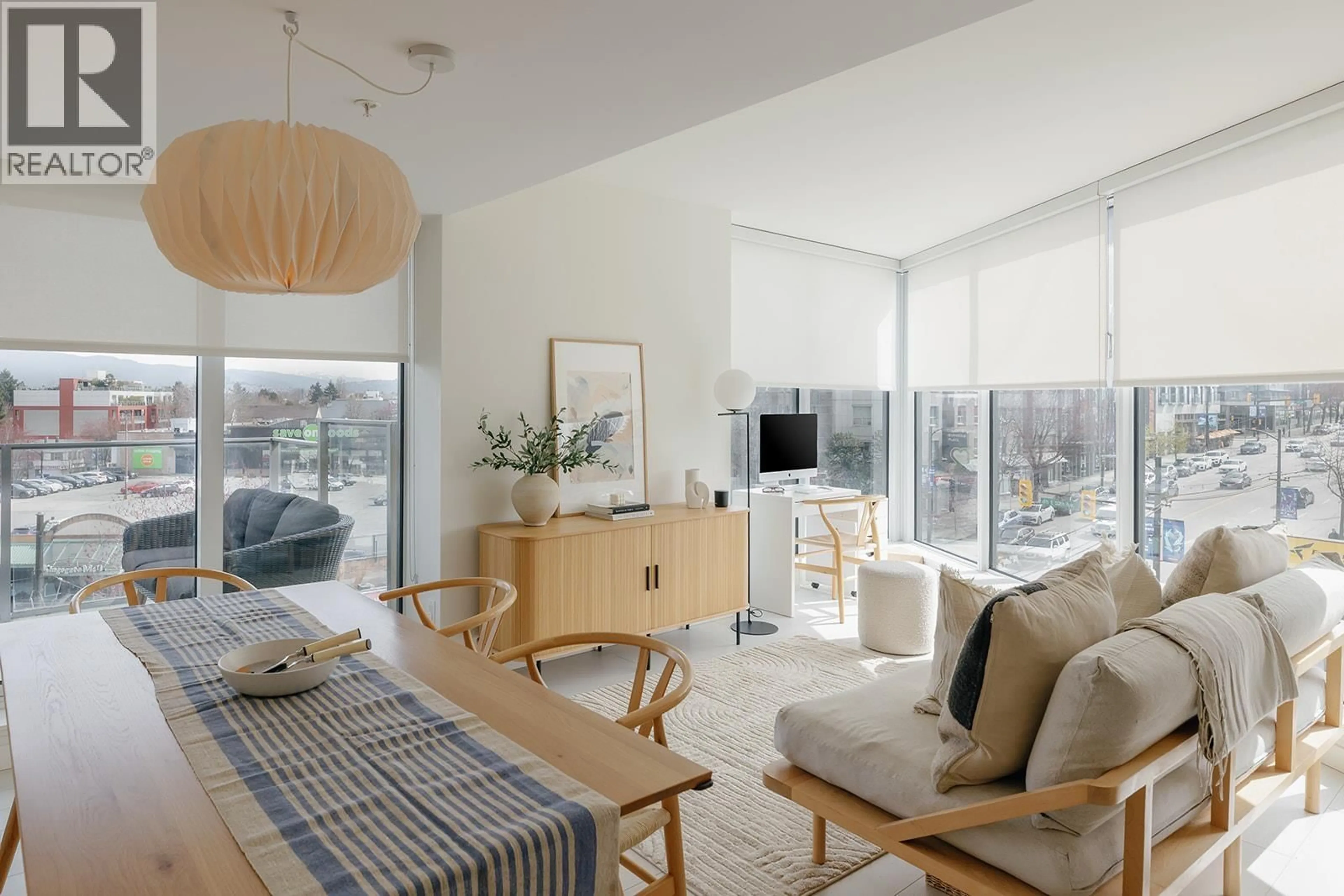 Living room with furniture, unknown for 305 - 285 10TH AVENUE, Vancouver British Columbia V5T0H6