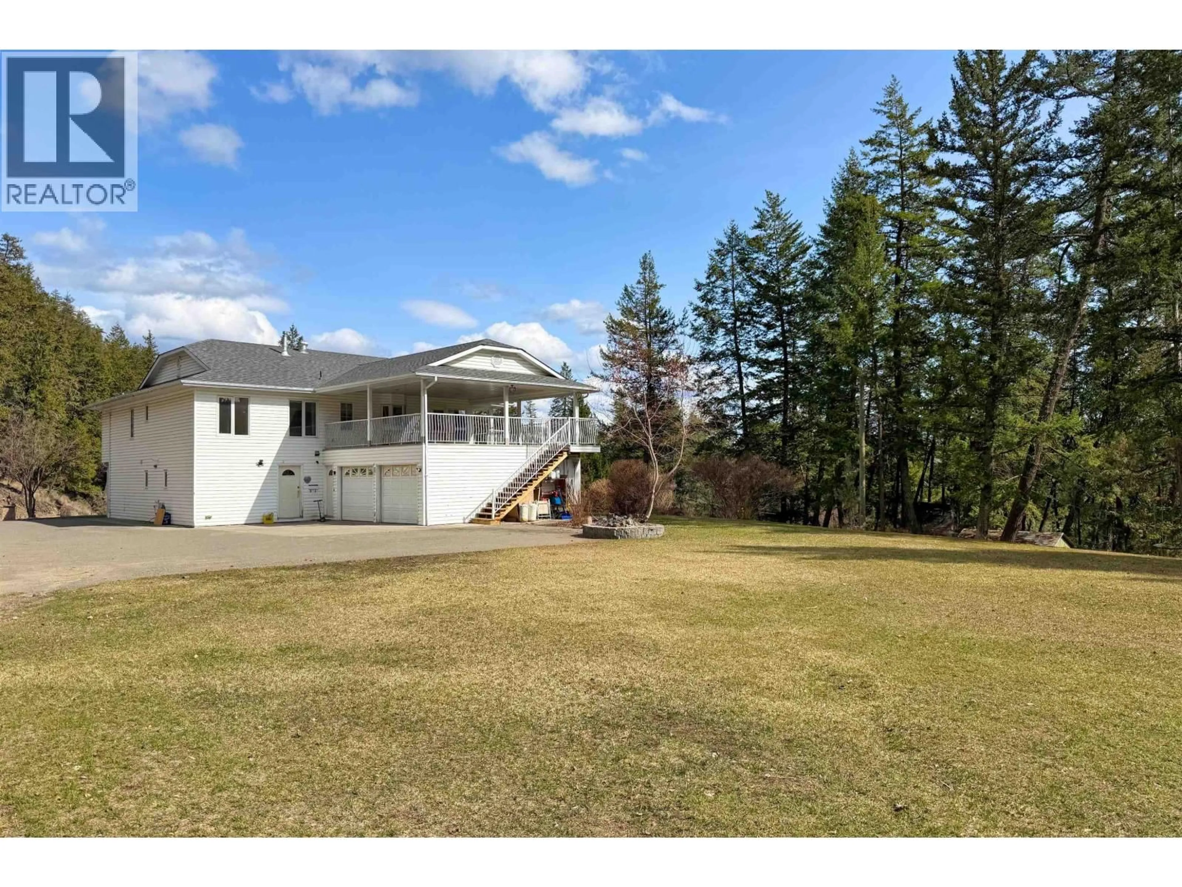 A pic from outside/outdoor area/front of a property/back of a property/a pic from drone, mountain view for 311 LEXINGTON ROAD, Williams Lake British Columbia V2G5H3