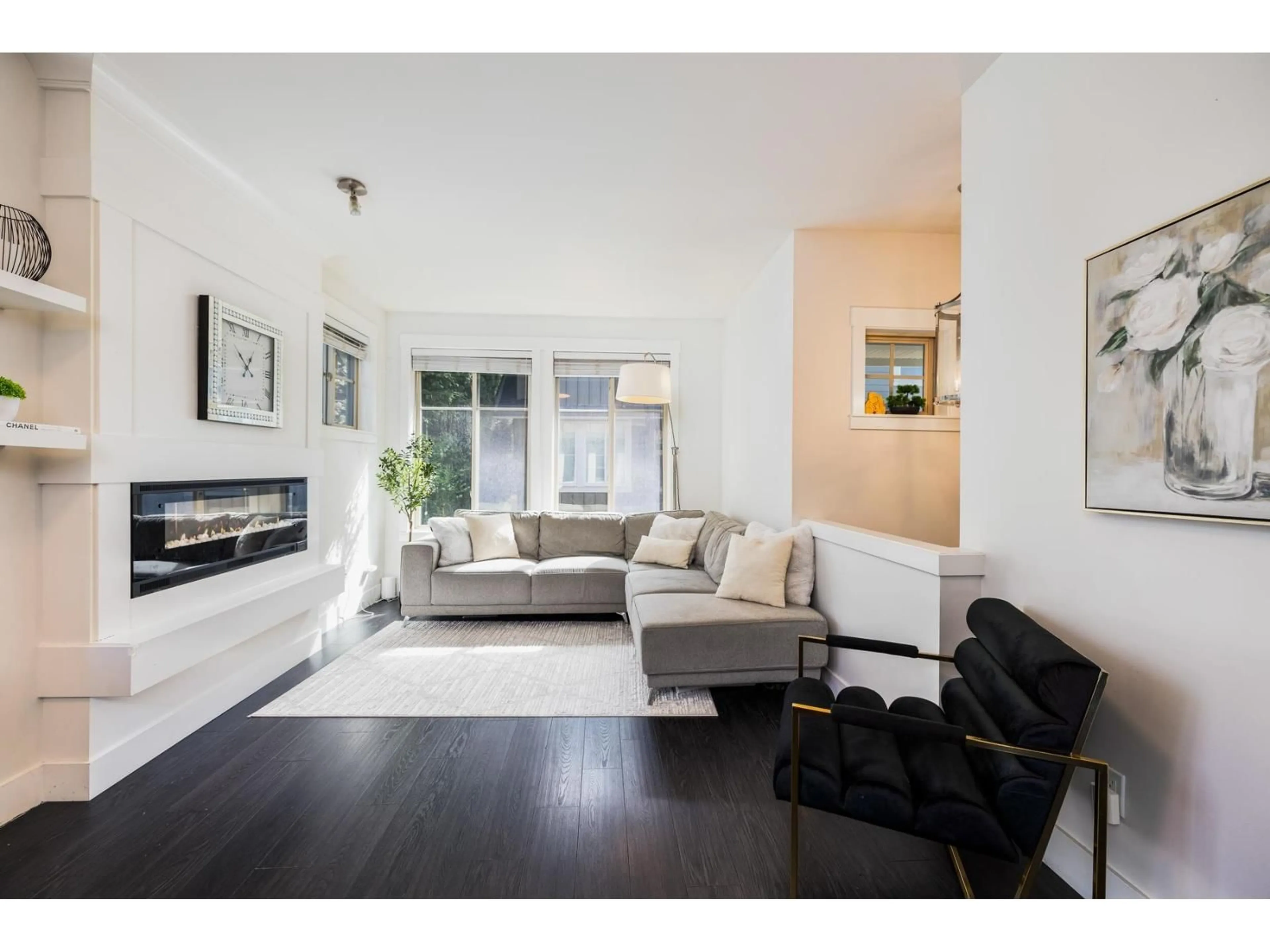 Living room with furniture, unknown for 8 - 3266 147 STREET, Surrey British Columbia V4P1Z8