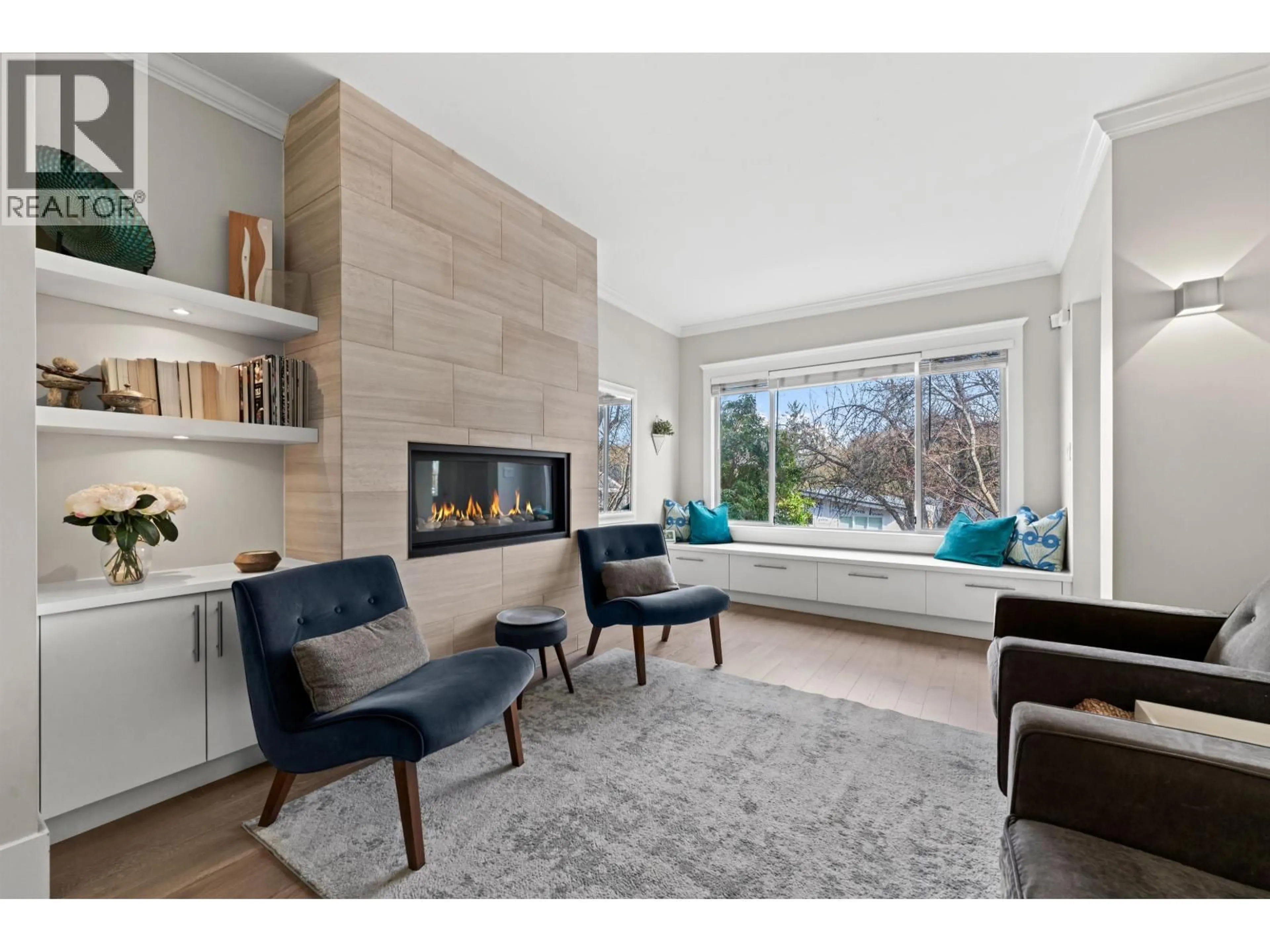 Living room with furniture, unknown for 846 23RD AVENUE, Vancouver British Columbia V5V1Y4