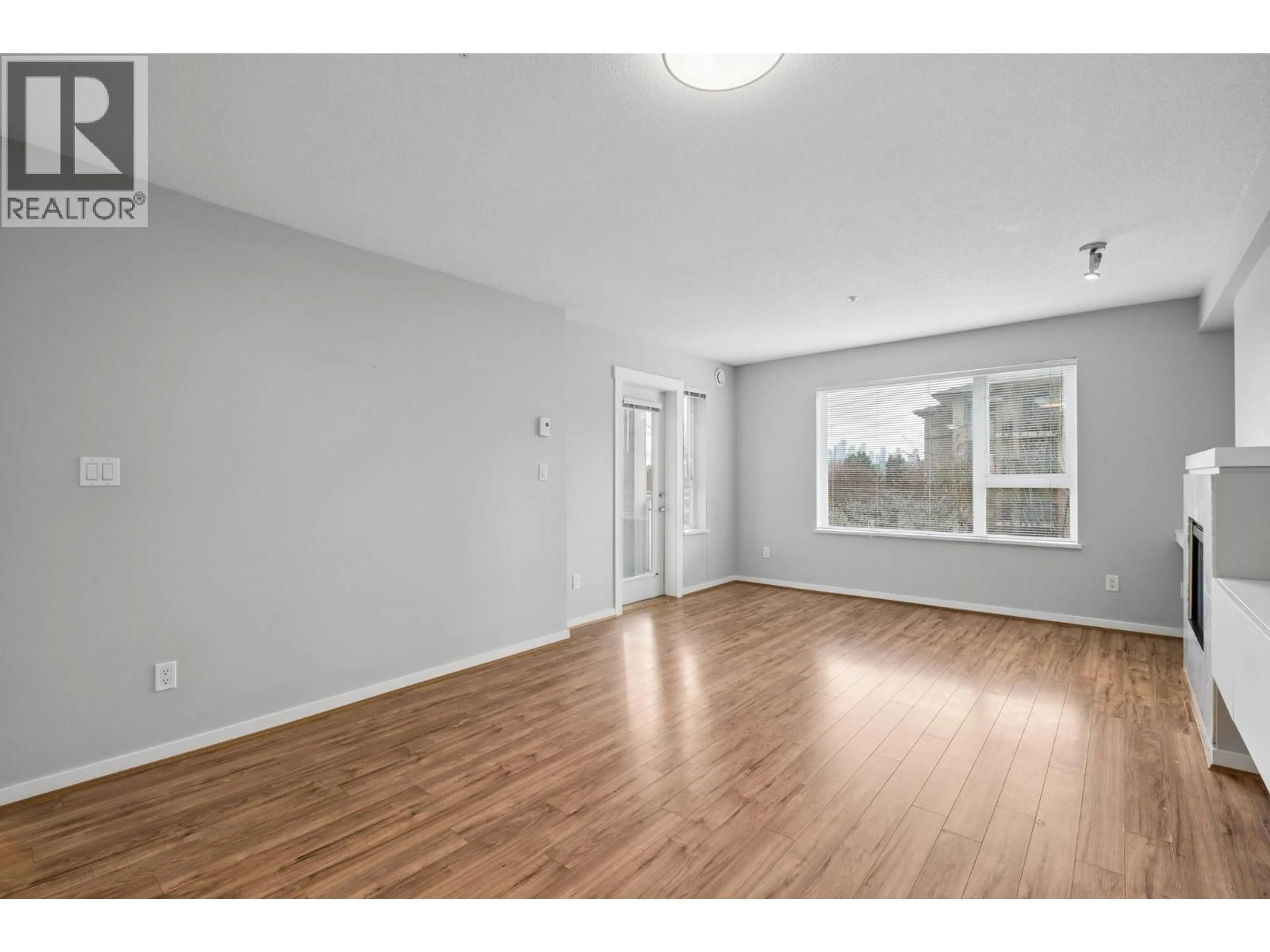 A pic of a room for 214 - 4783 DAWSON STREET, Burnaby British Columbia V5C0A8