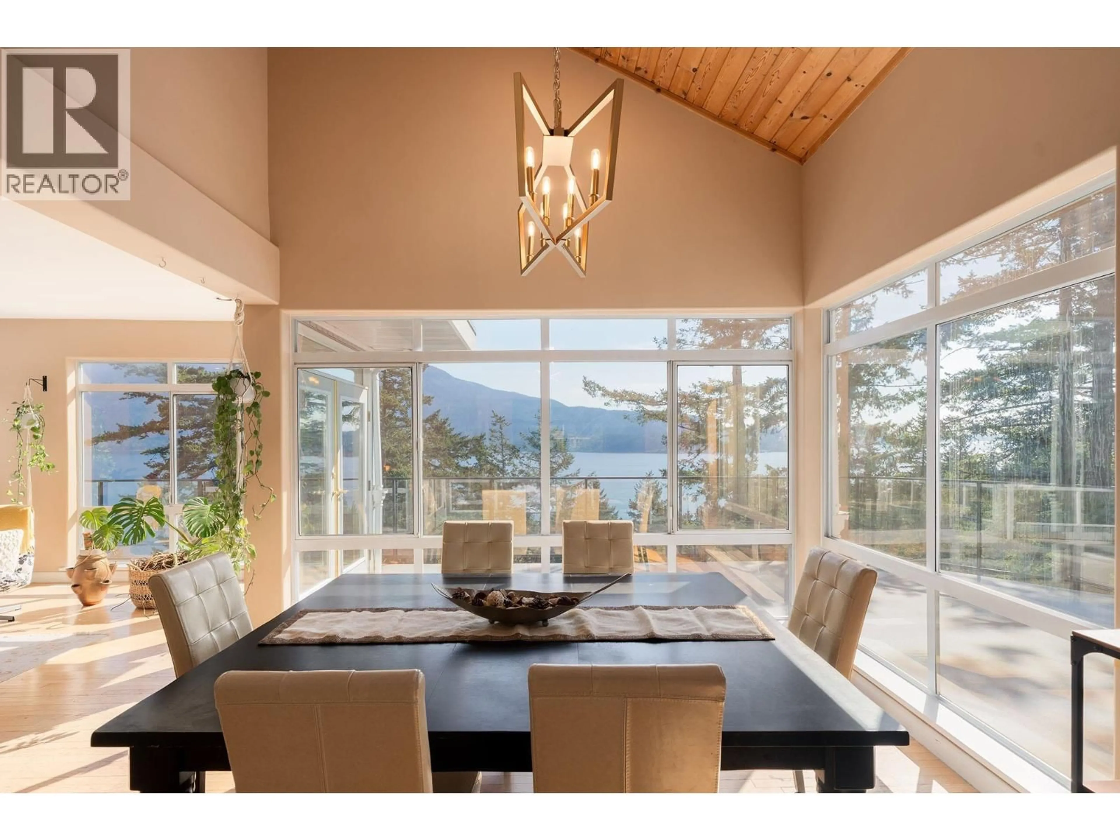 Dining room, unknown for 252 JASON ROAD, Bowen Island British Columbia V0N1G1