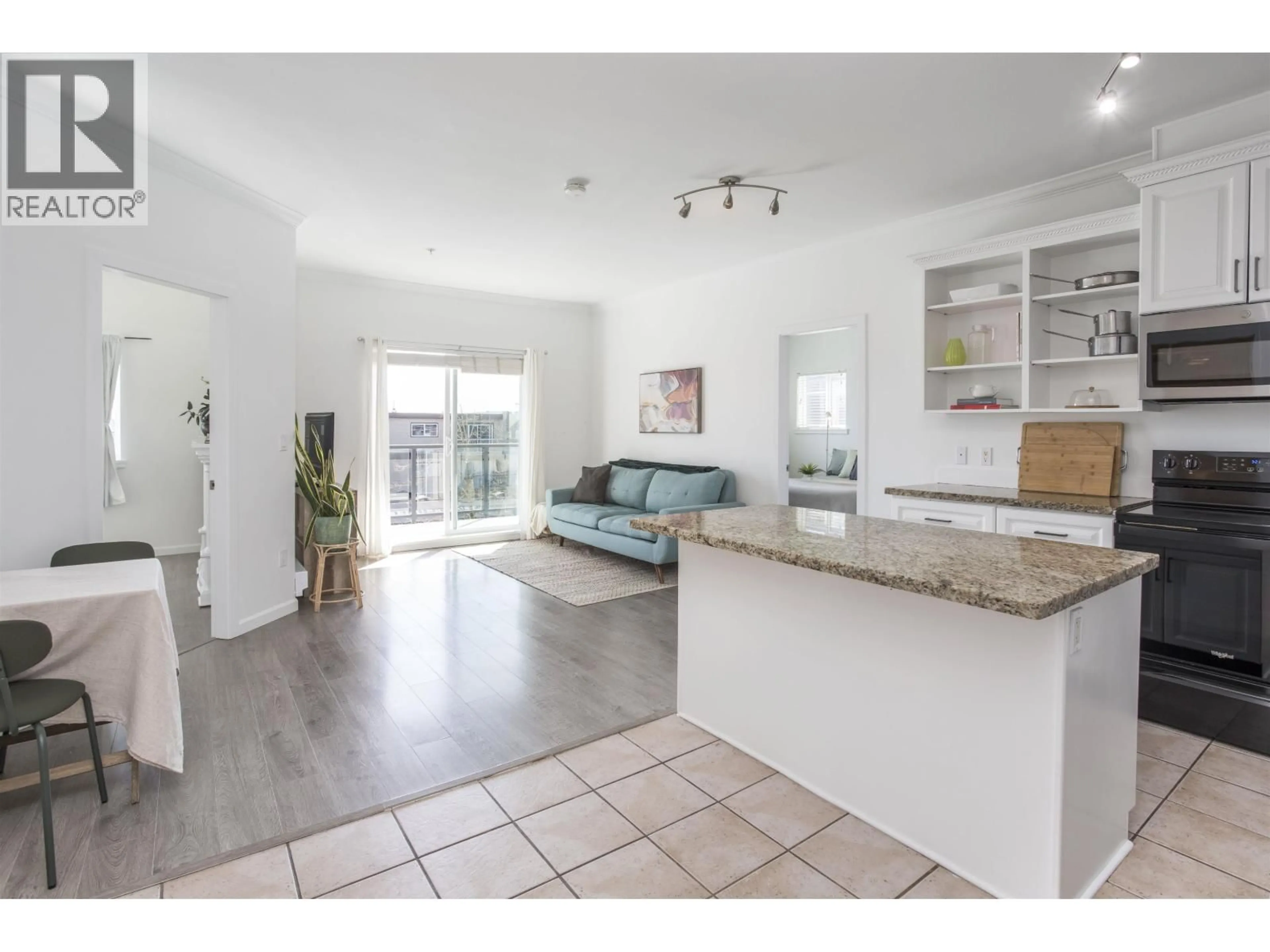 Open concept kitchen, unknown for 302 - 22363 SELKIRK AVENUE, Maple Ridge British Columbia V2X2X6