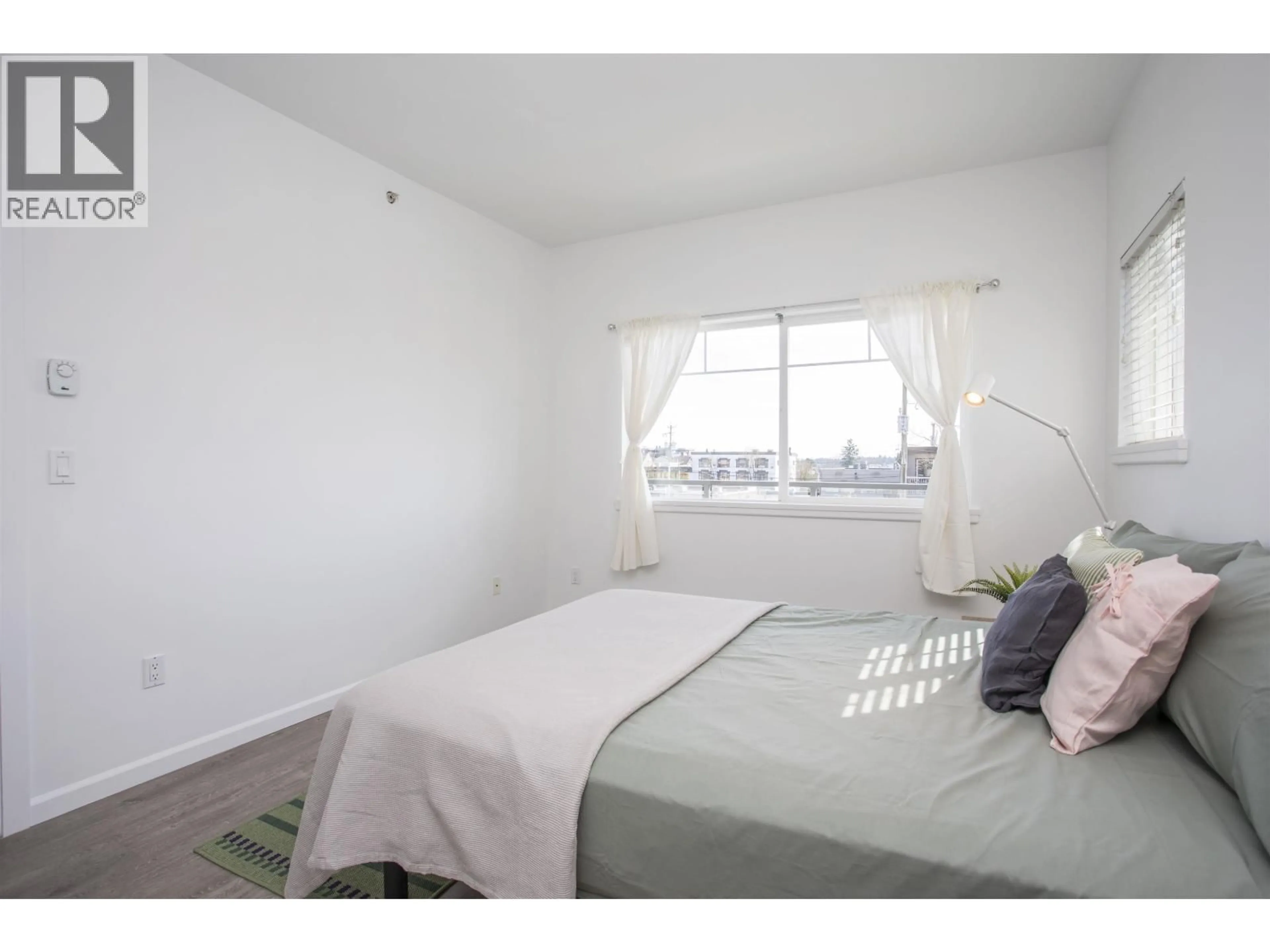 A pic of a room for 302 - 22363 SELKIRK AVENUE, Maple Ridge British Columbia V2X2X6