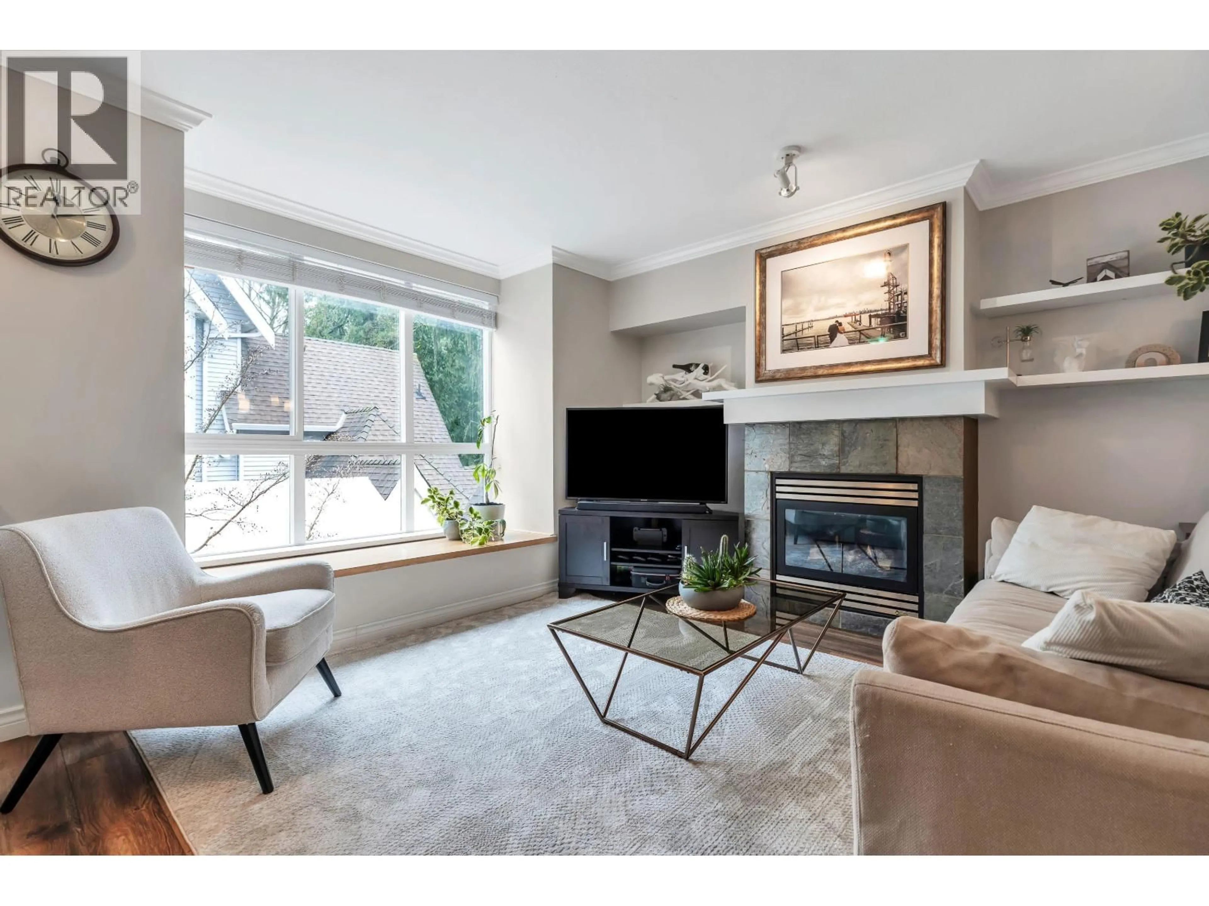 Living room with furniture, unknown for 13 - 1073 LYNN VALLEY ROAD, North Vancouver British Columbia V7J1Z6