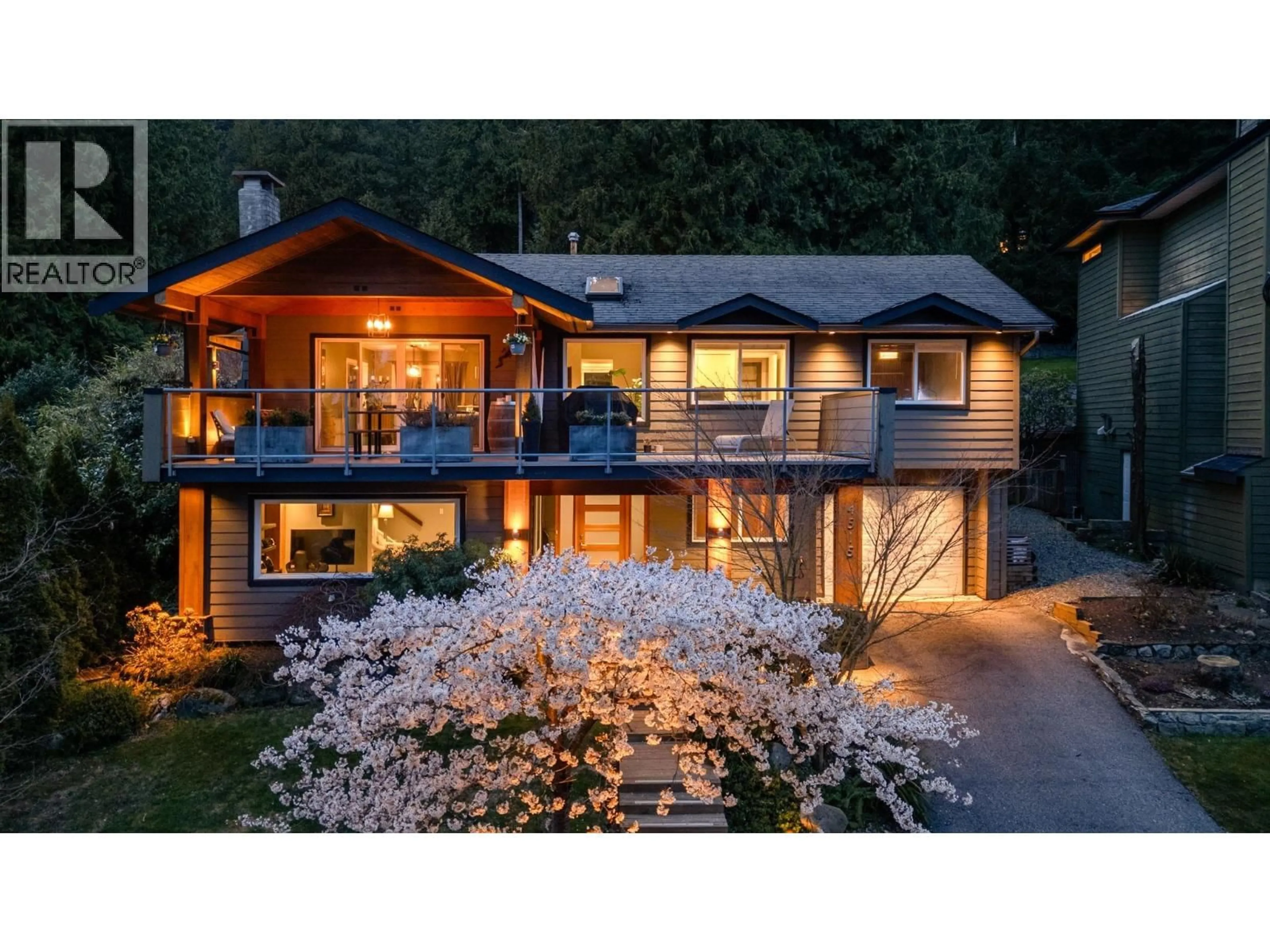Home with brick exterior material, unknown for 4515 MEADOWBANK CLOSE, North Vancouver British Columbia V7K2L1