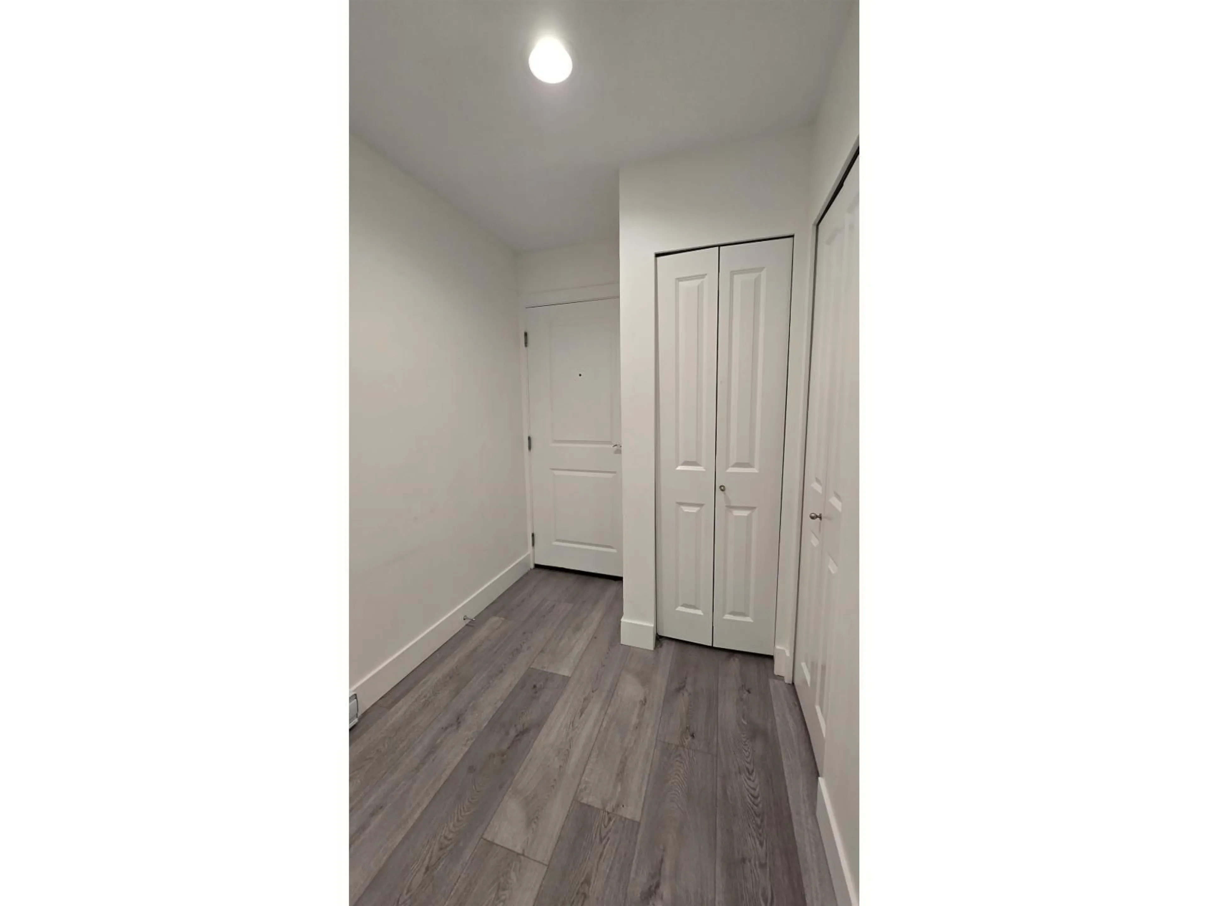 A pic of a room for 111 - 15392 16A AVENUE, Surrey British Columbia V4A1S9