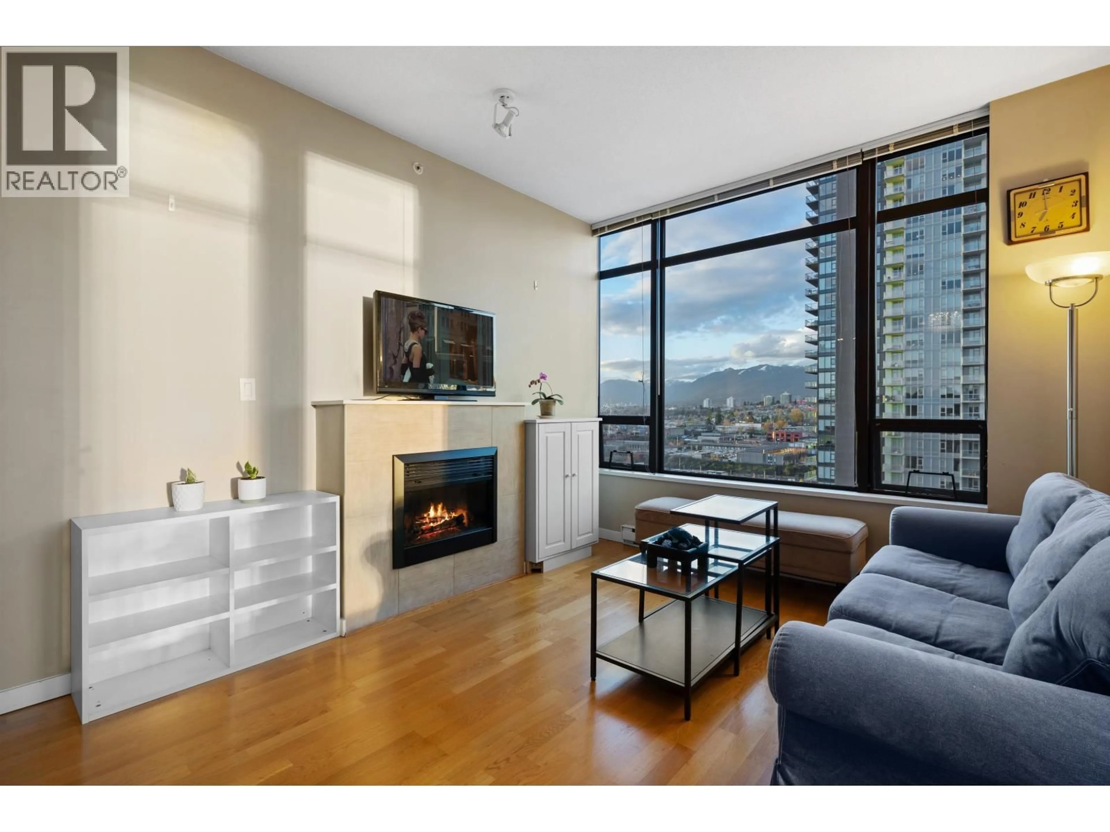 Living room with furniture, wood/laminate floor for 2102 - 4118 DAWSON STREET, Burnaby British Columbia V5C0A3