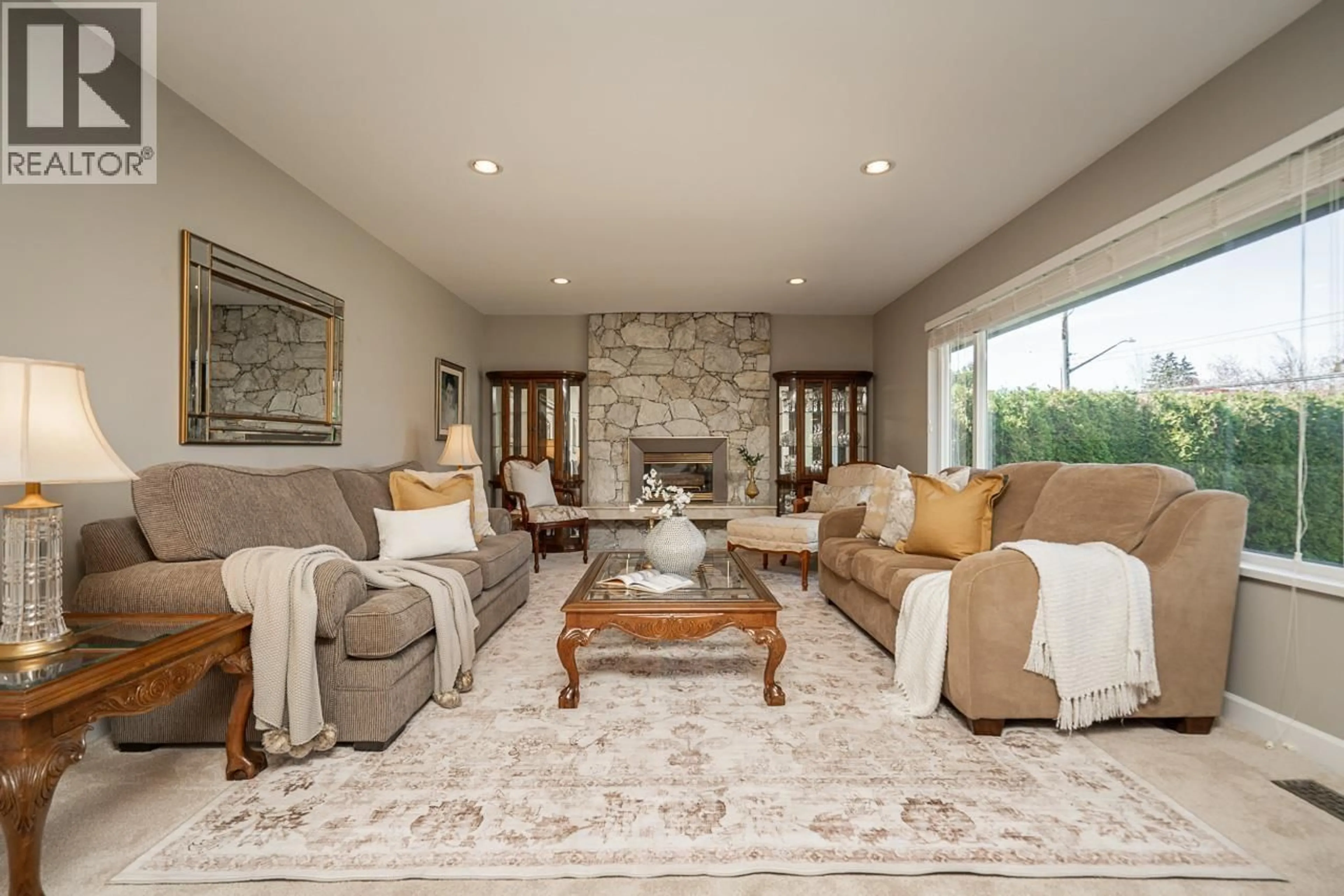 Living room with furniture, unknown for 1730 WESTMINSTER AVENUE, Port Coquitlam British Columbia V3B1E2