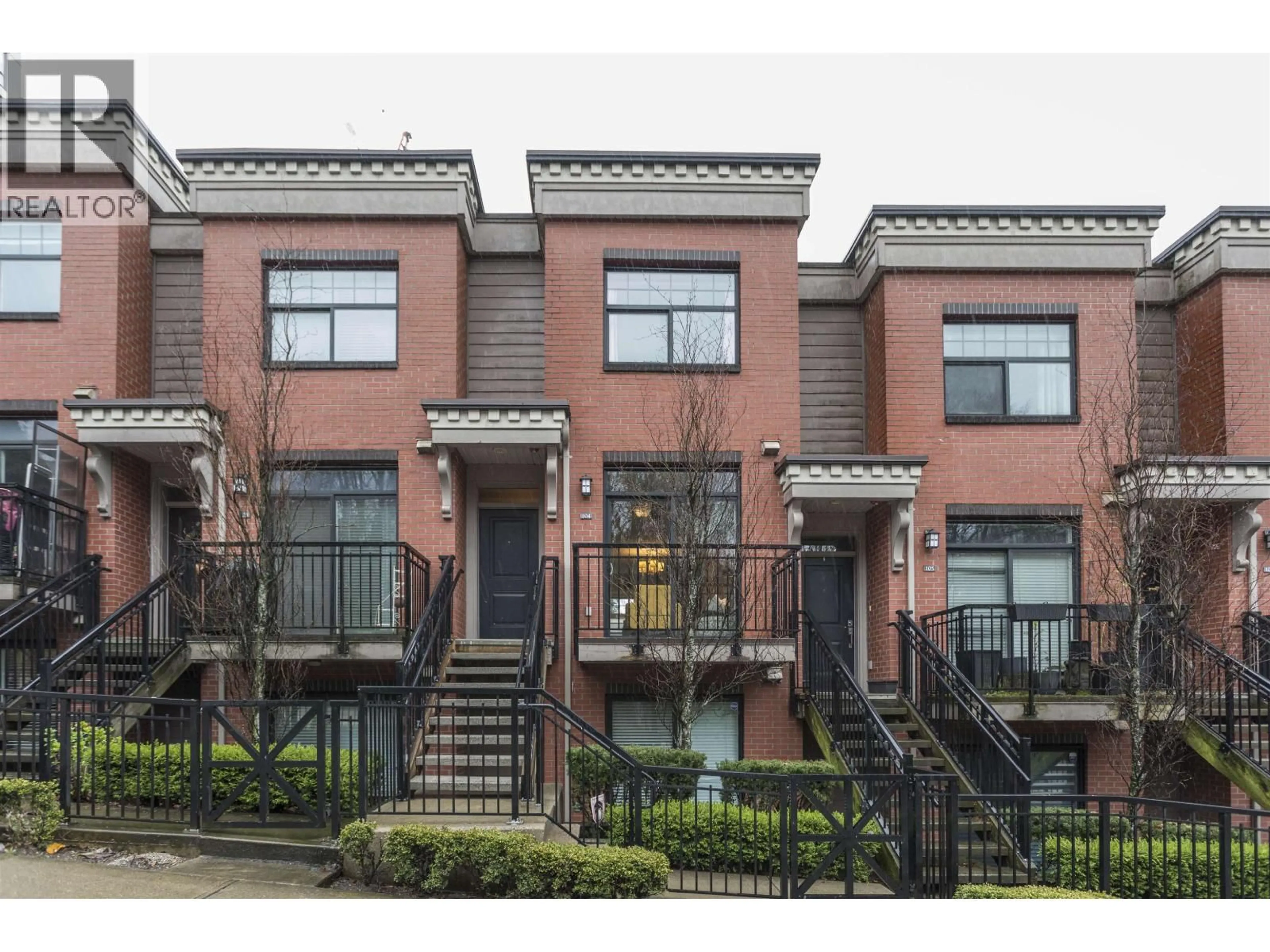 Home with brick exterior material, street for 104 - 828 ROYAL AVENUE, New Westminster British Columbia V3M1J9