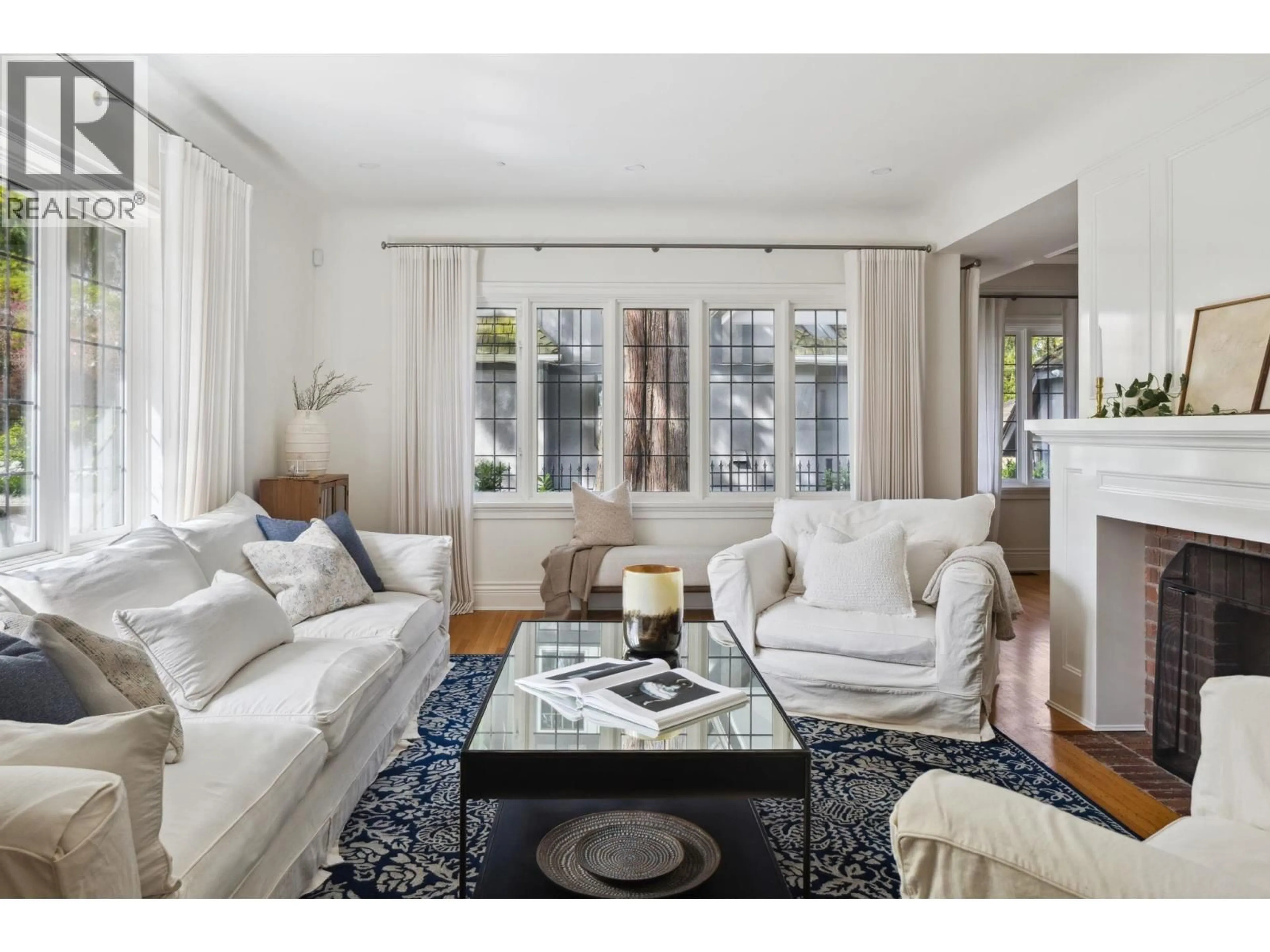 Living room with furniture, unknown for 1749 38TH AVENUE, Vancouver British Columbia V6M1R7