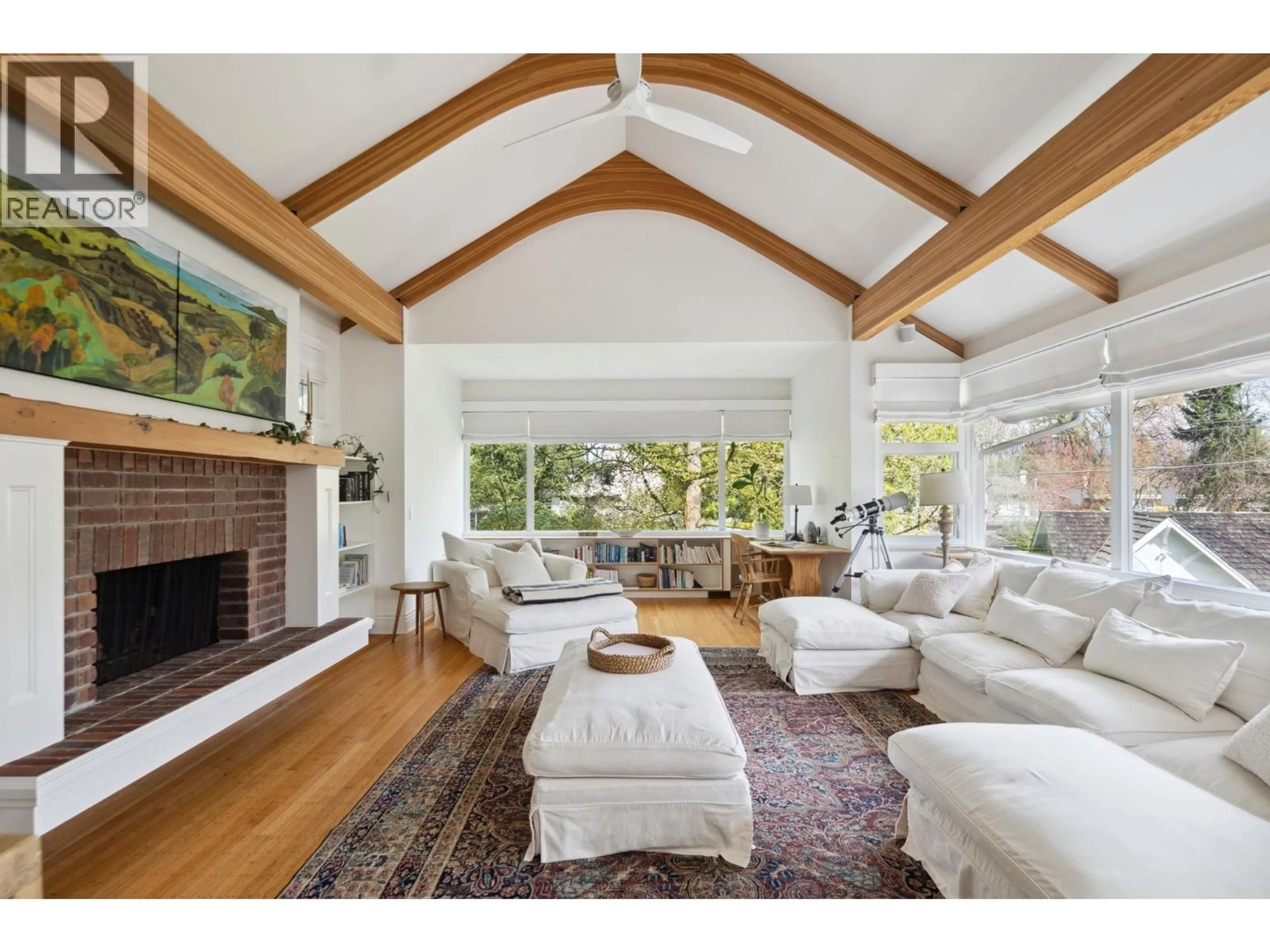 Living room with furniture, wood/laminate floor for 1749 38TH AVENUE, Vancouver British Columbia V6M1R7