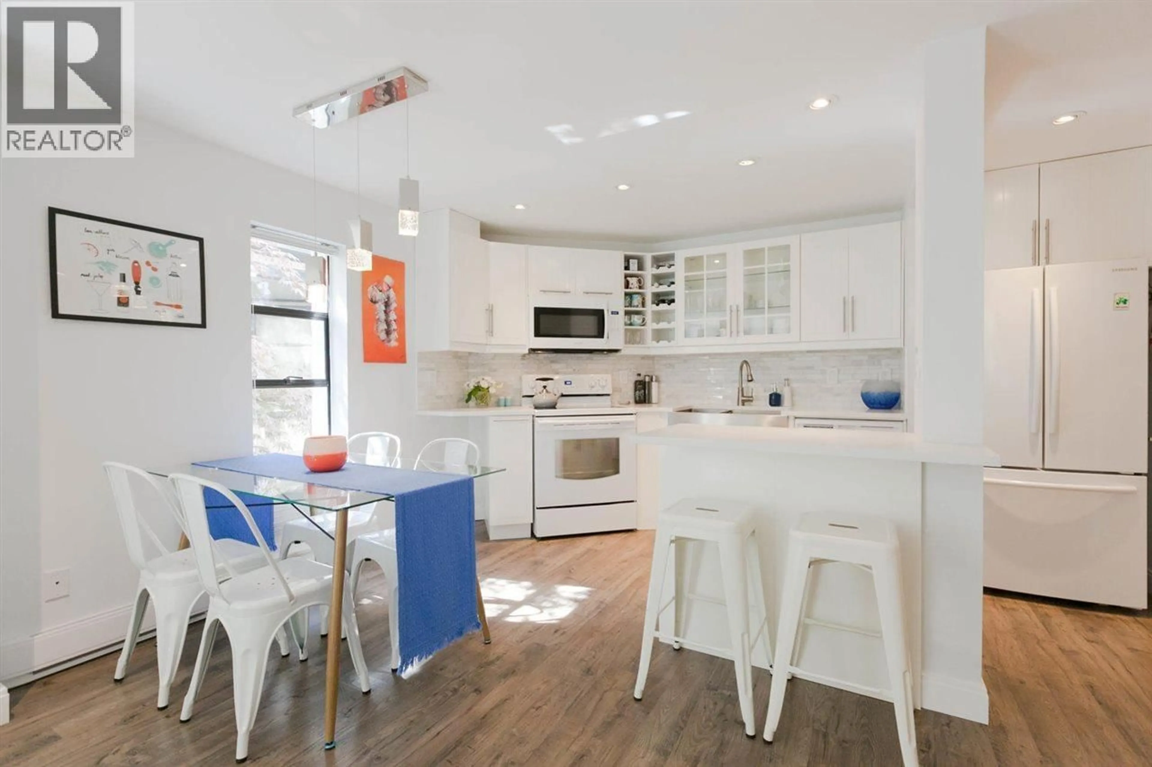 Open concept kitchen, unknown for 104 - 936 BUTE STREET, Vancouver British Columbia V6E1Y8