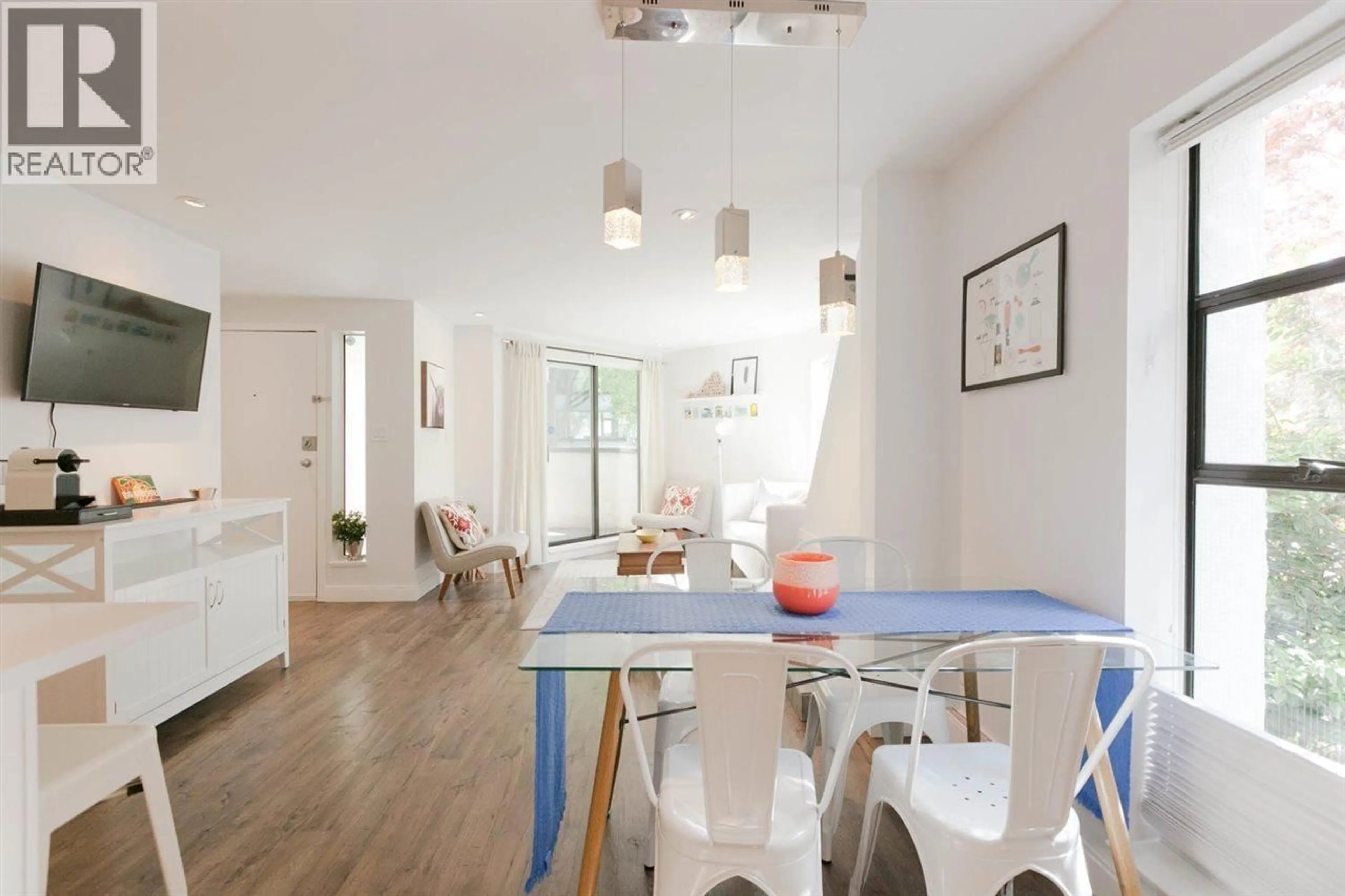 Dining room, wood/laminate floor for 104 - 936 BUTE STREET, Vancouver British Columbia V6E1Y8