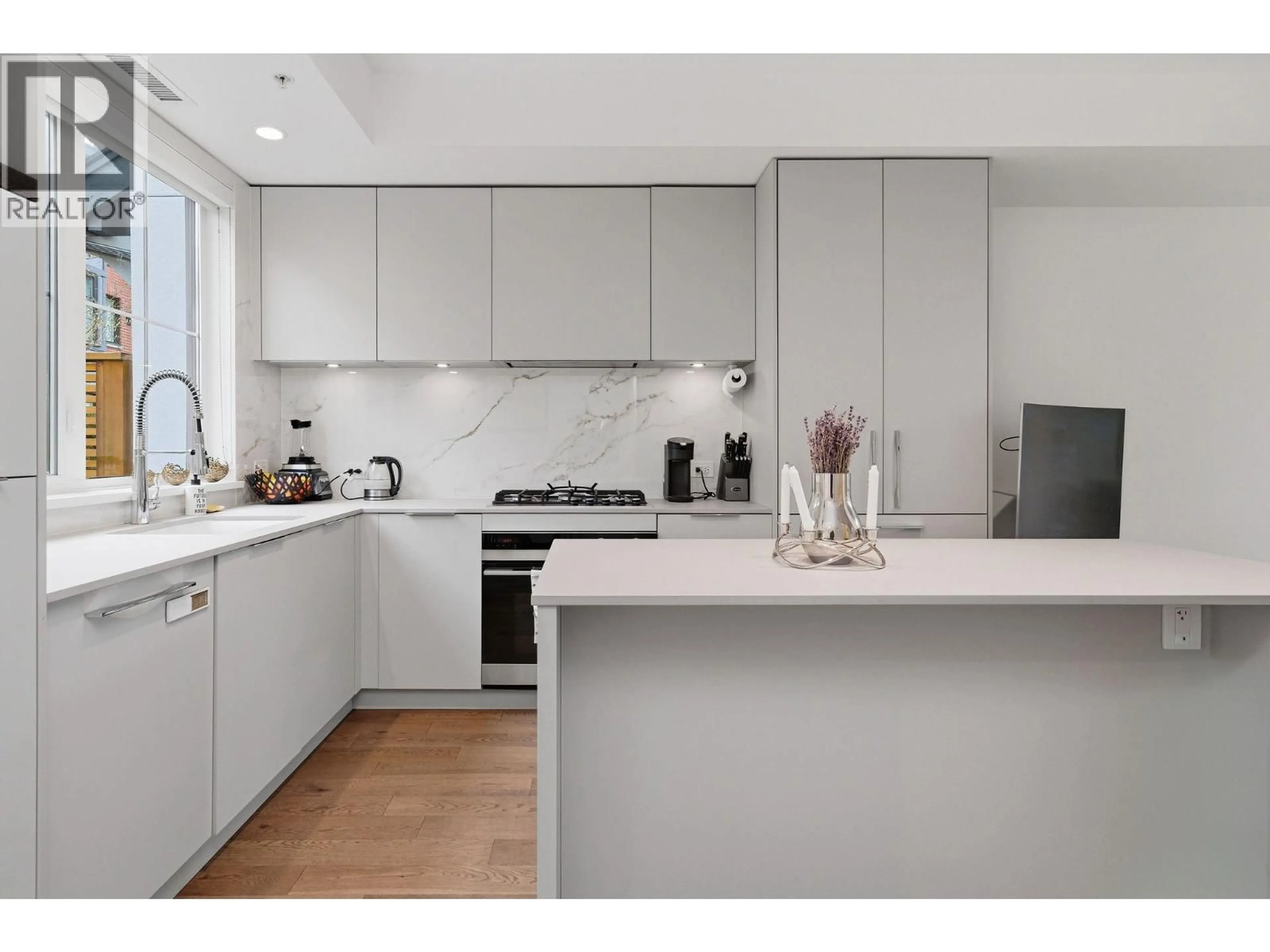 Unknown for 119 - 2070 CURLING ROAD, North Vancouver British Columbia V7P0C9