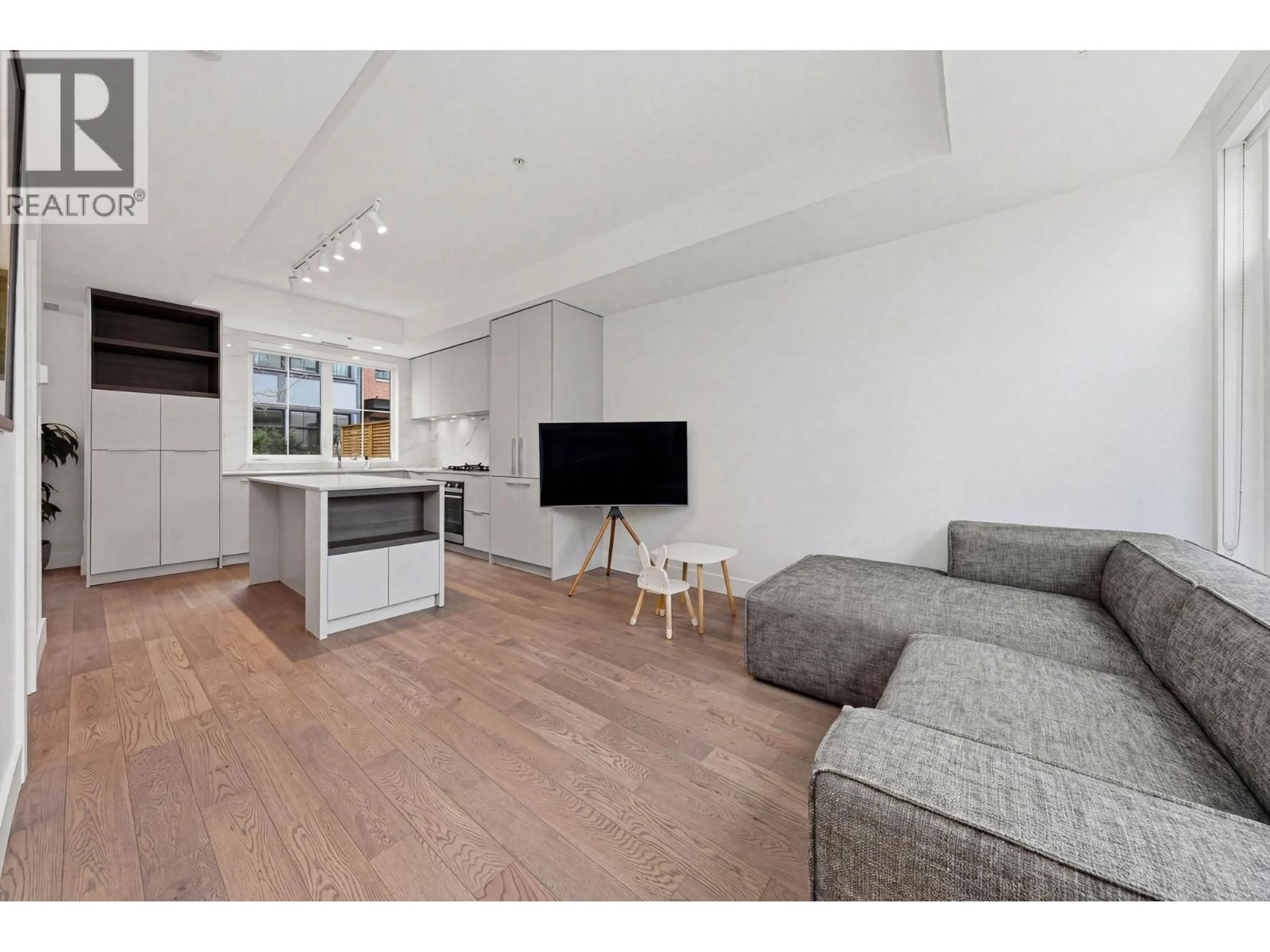 Unknown for 119 - 2070 CURLING ROAD, North Vancouver British Columbia V7P0C9