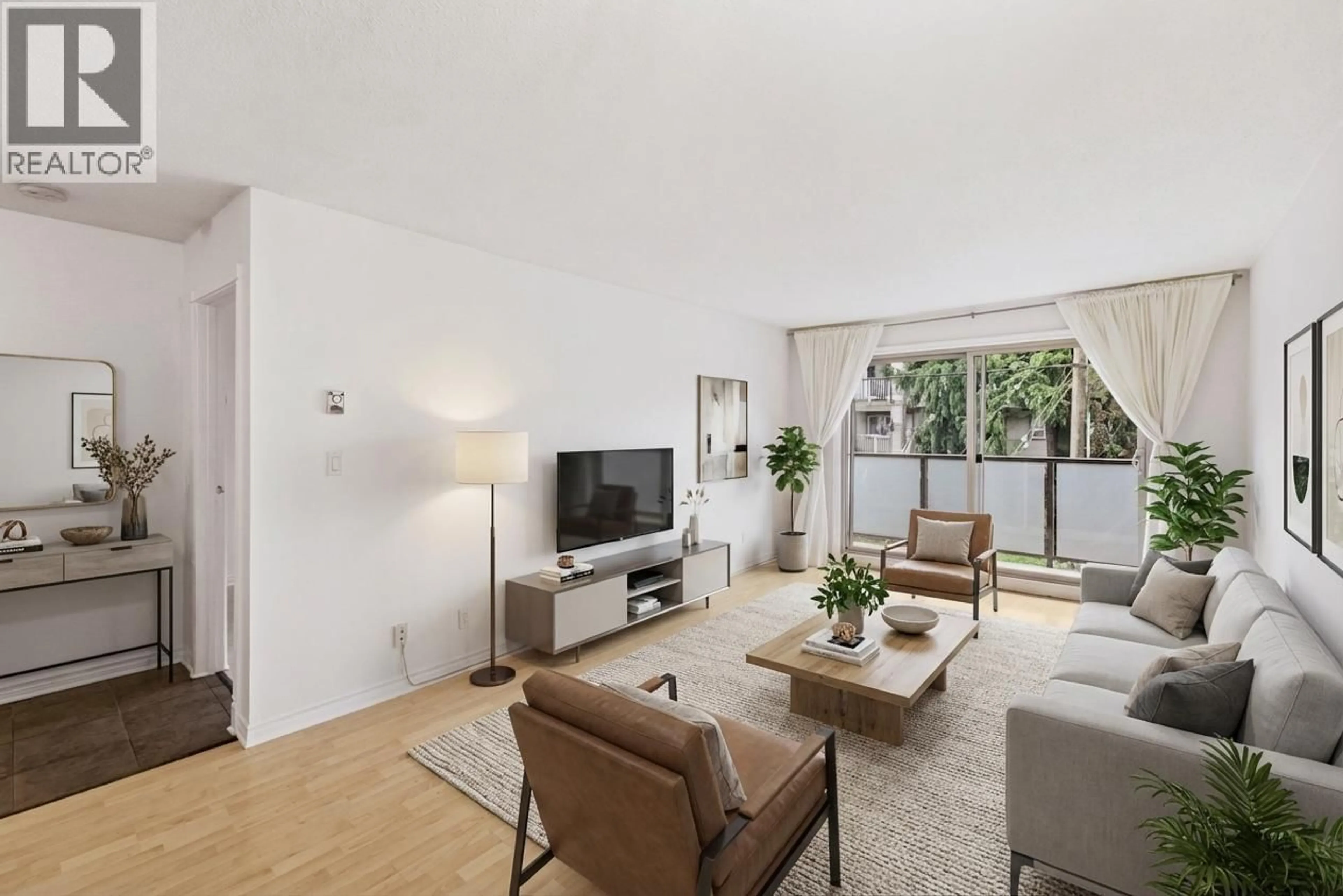 Living room with furniture, unknown for 304 - 1864 FRANCES STREET, Vancouver British Columbia V5L1Z7