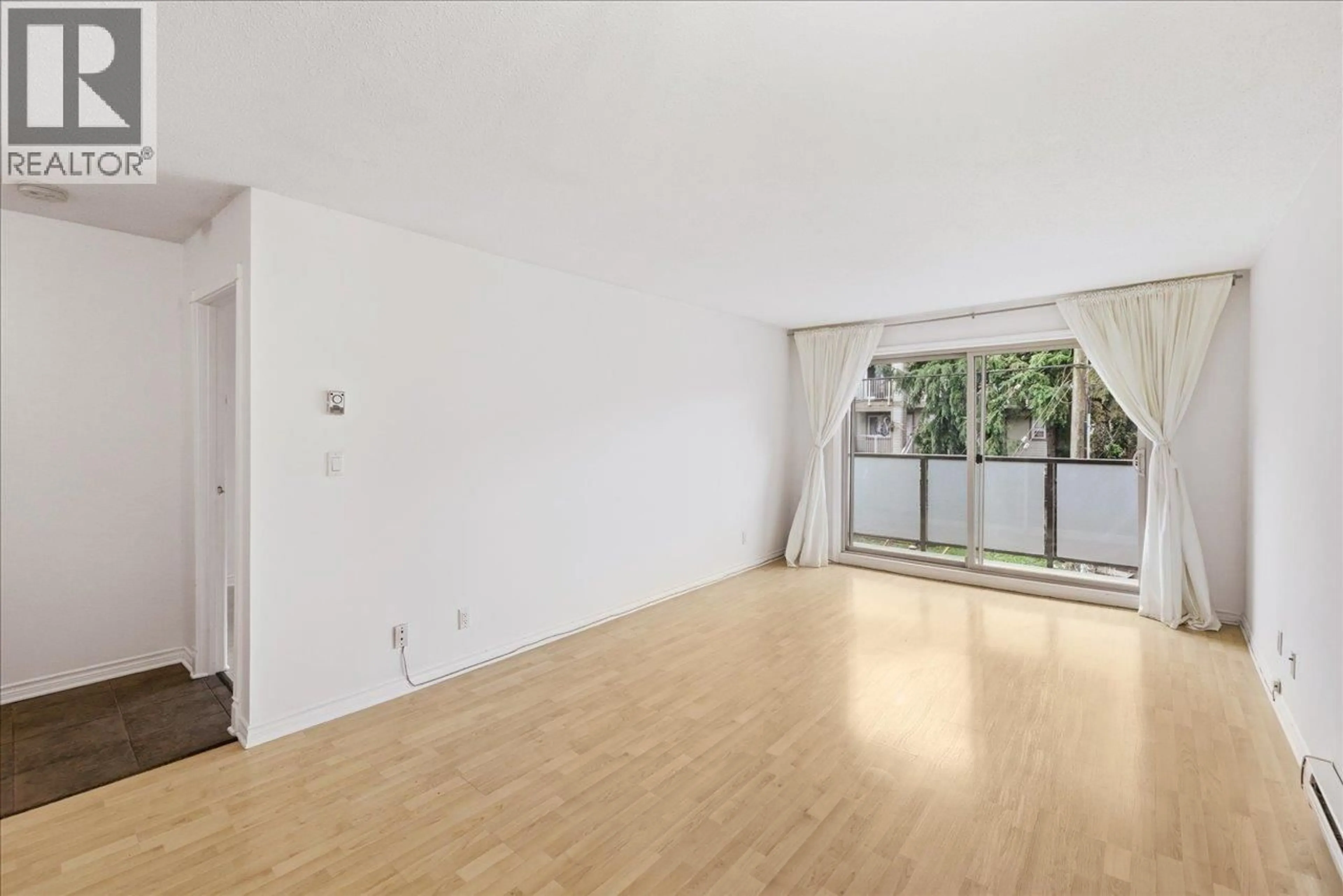 A pic of a room for 304 - 1864 FRANCES STREET, Vancouver British Columbia V5L1Z7