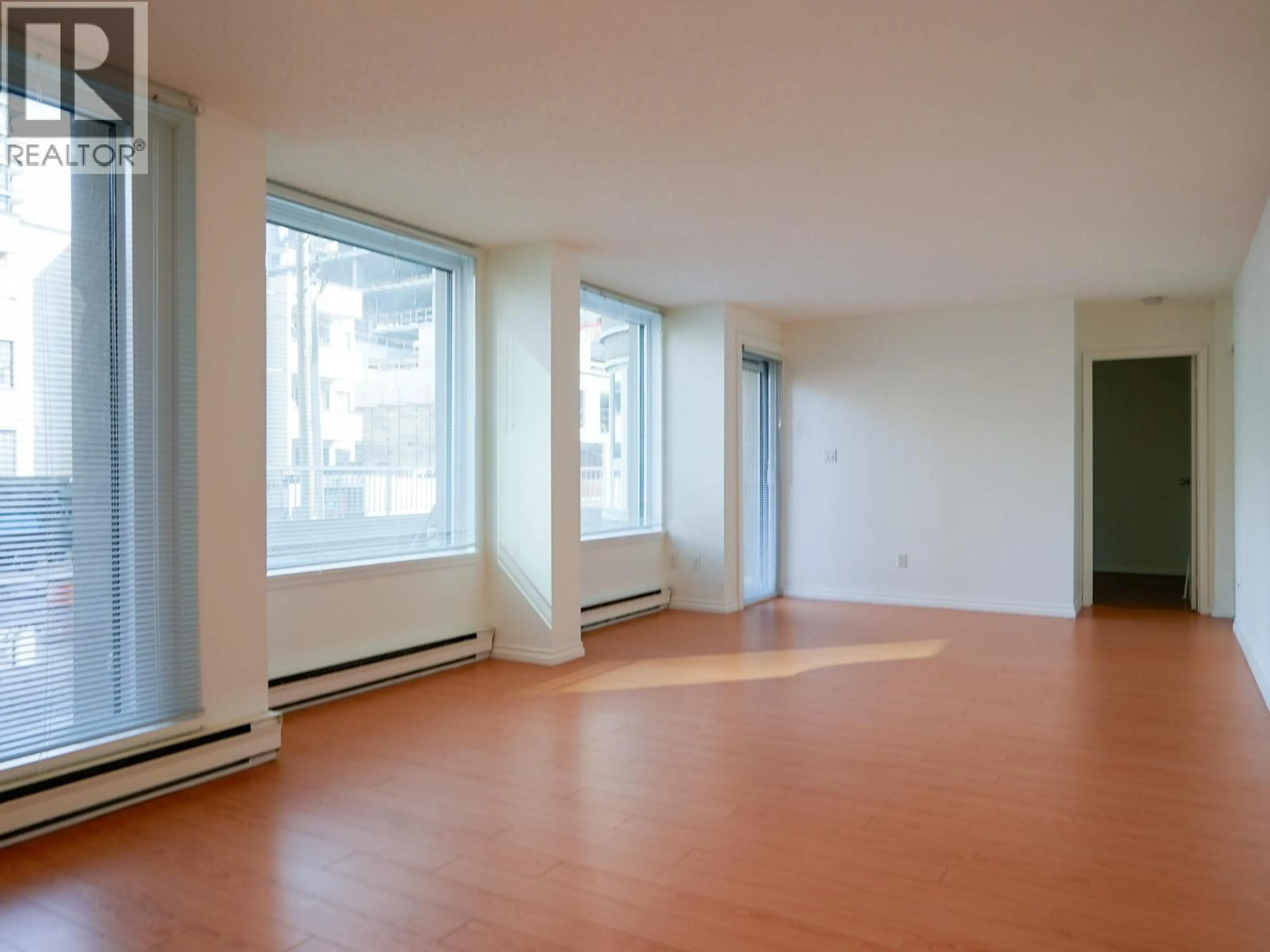 A pic of a room for 101 - 1845 ROBSON STREET, Vancouver British Columbia V6G1E4