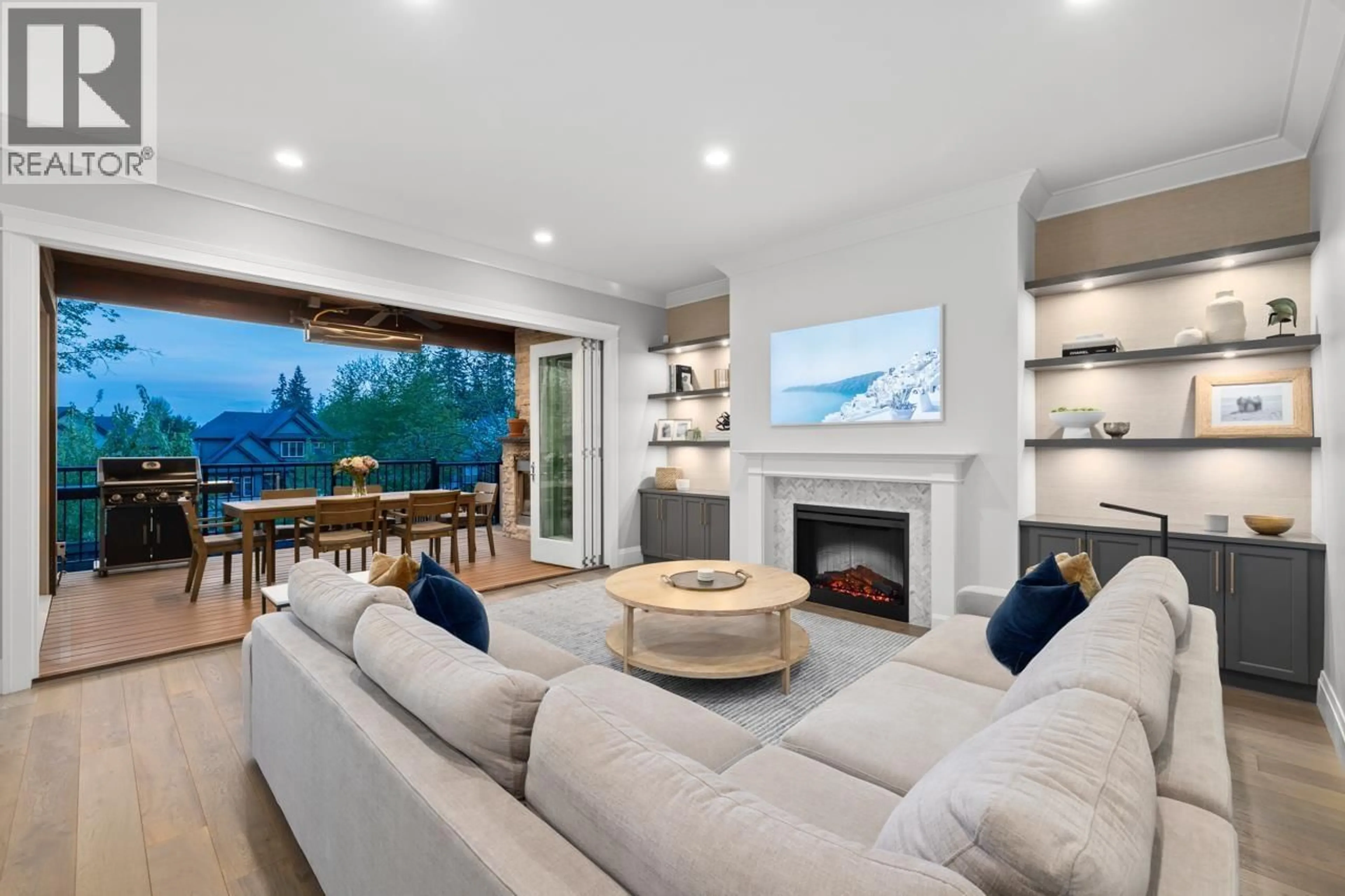 Living room with furniture, unknown for 3358 BALLARD AVENUE, Coquitlam British Columbia V3B0H3