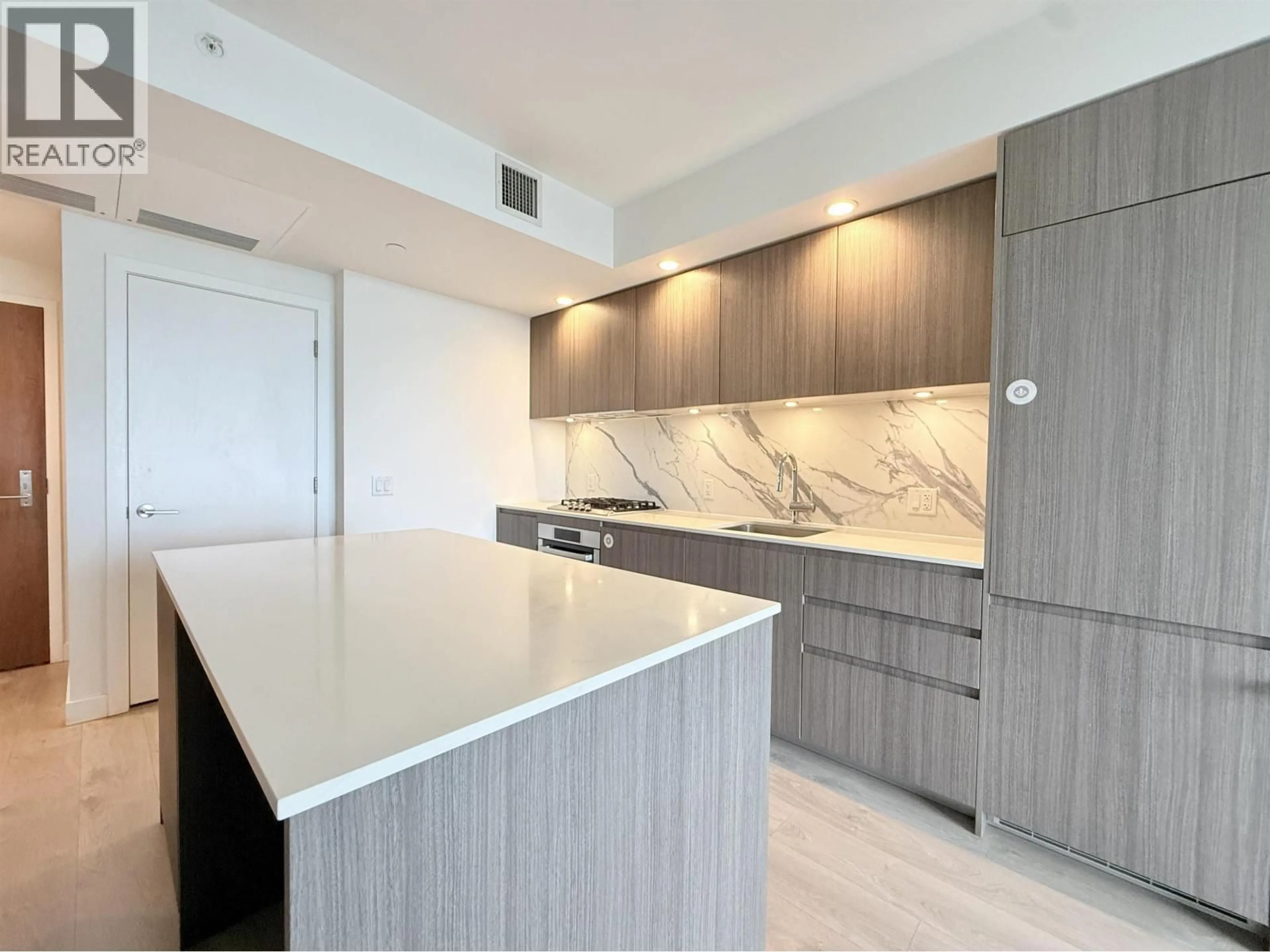 Unknown for 1703 - 6463 SILVER AVENUE, Burnaby British Columbia V5H0K4