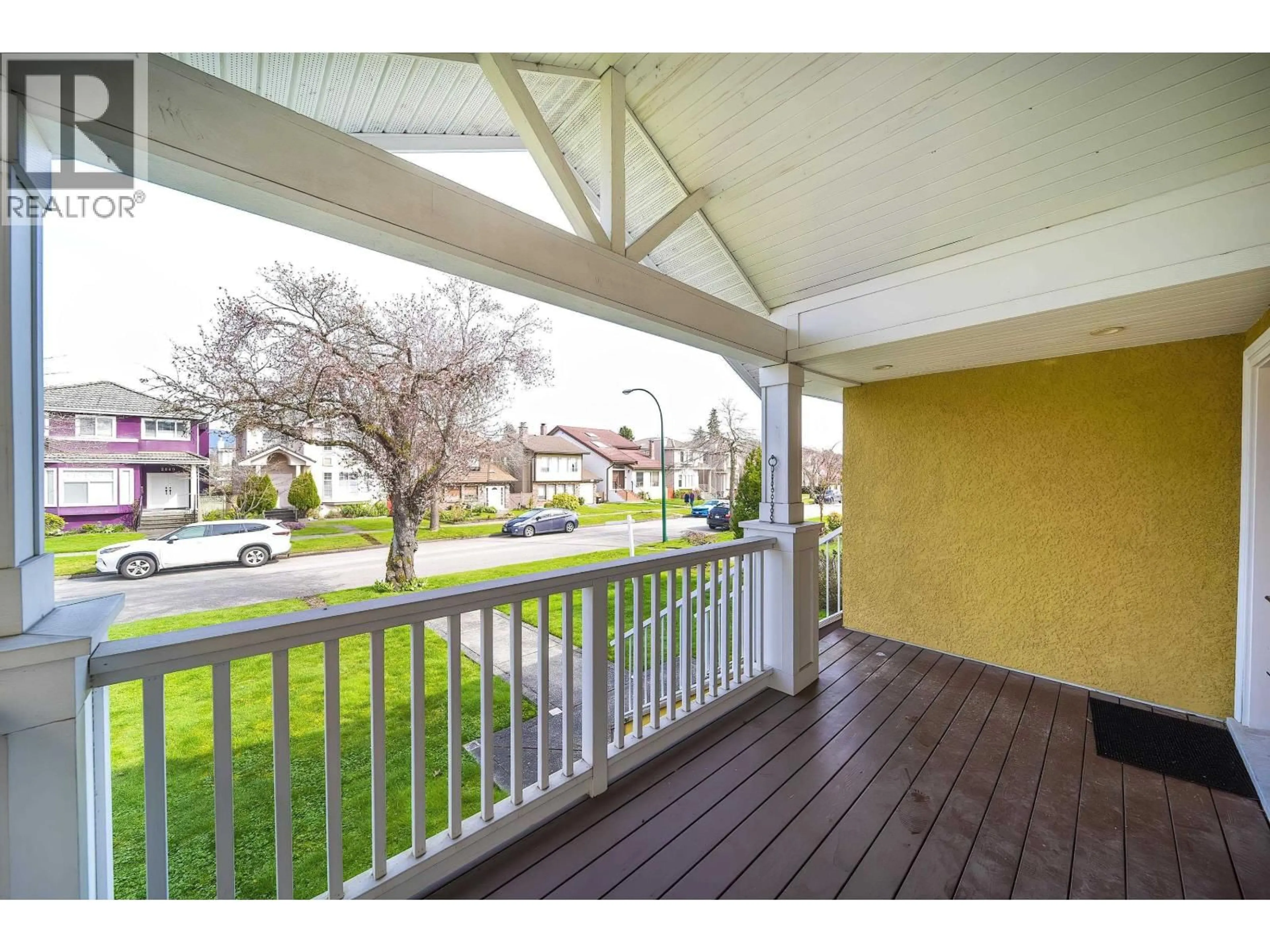 Patio, street for 2862 22ND AVENUE, Vancouver British Columbia V6L1M6