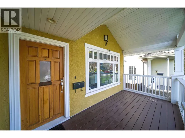 2862 22ND AVENUE, Vancouver 3