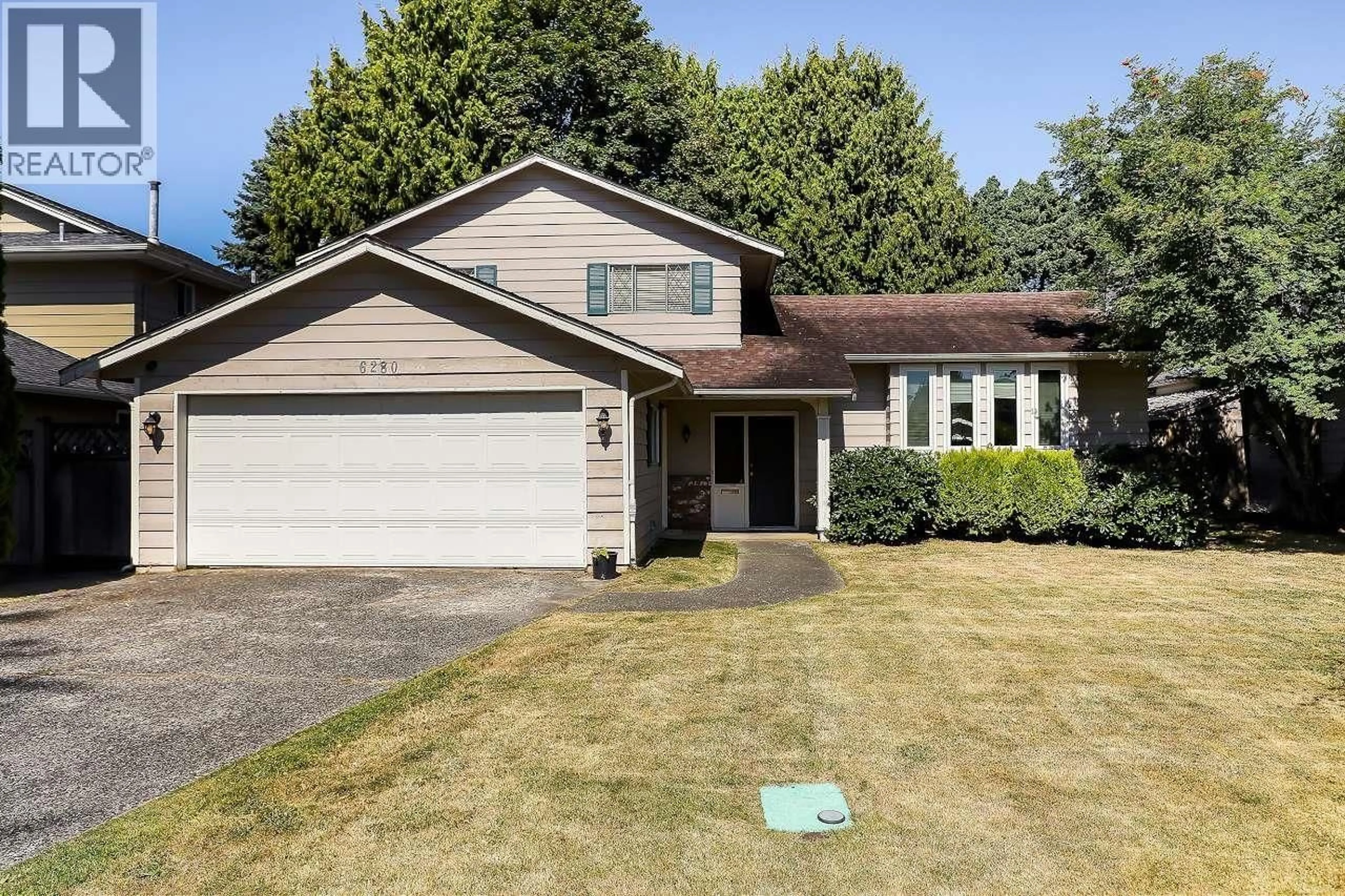 Home with vinyl exterior material, street for 6280 YEATS CRESCENT, Richmond British Columbia V7E4C9