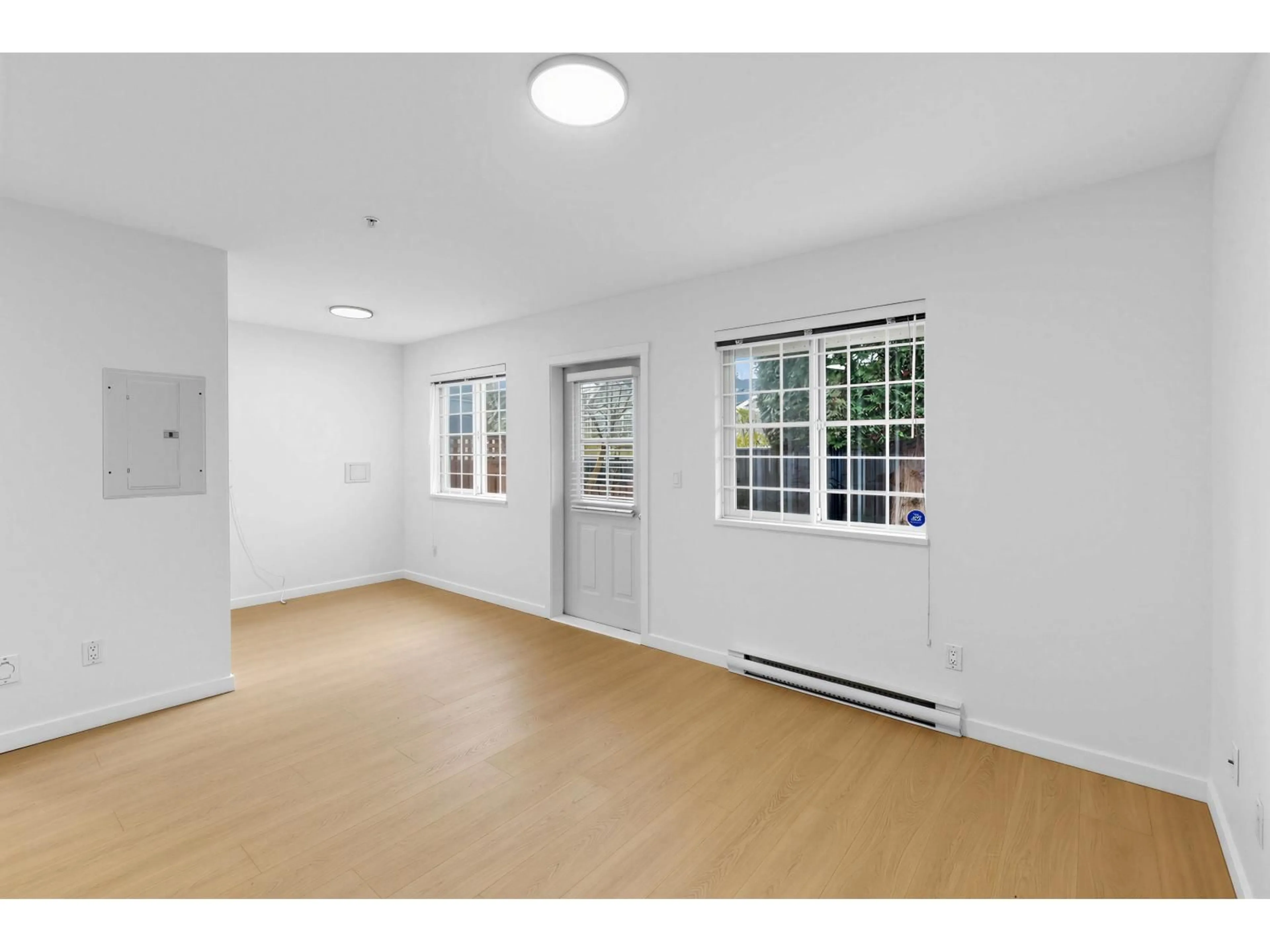 A pic of a room for 23 - 20460 66 AVENUE, Langley British Columbia V2Y3B6