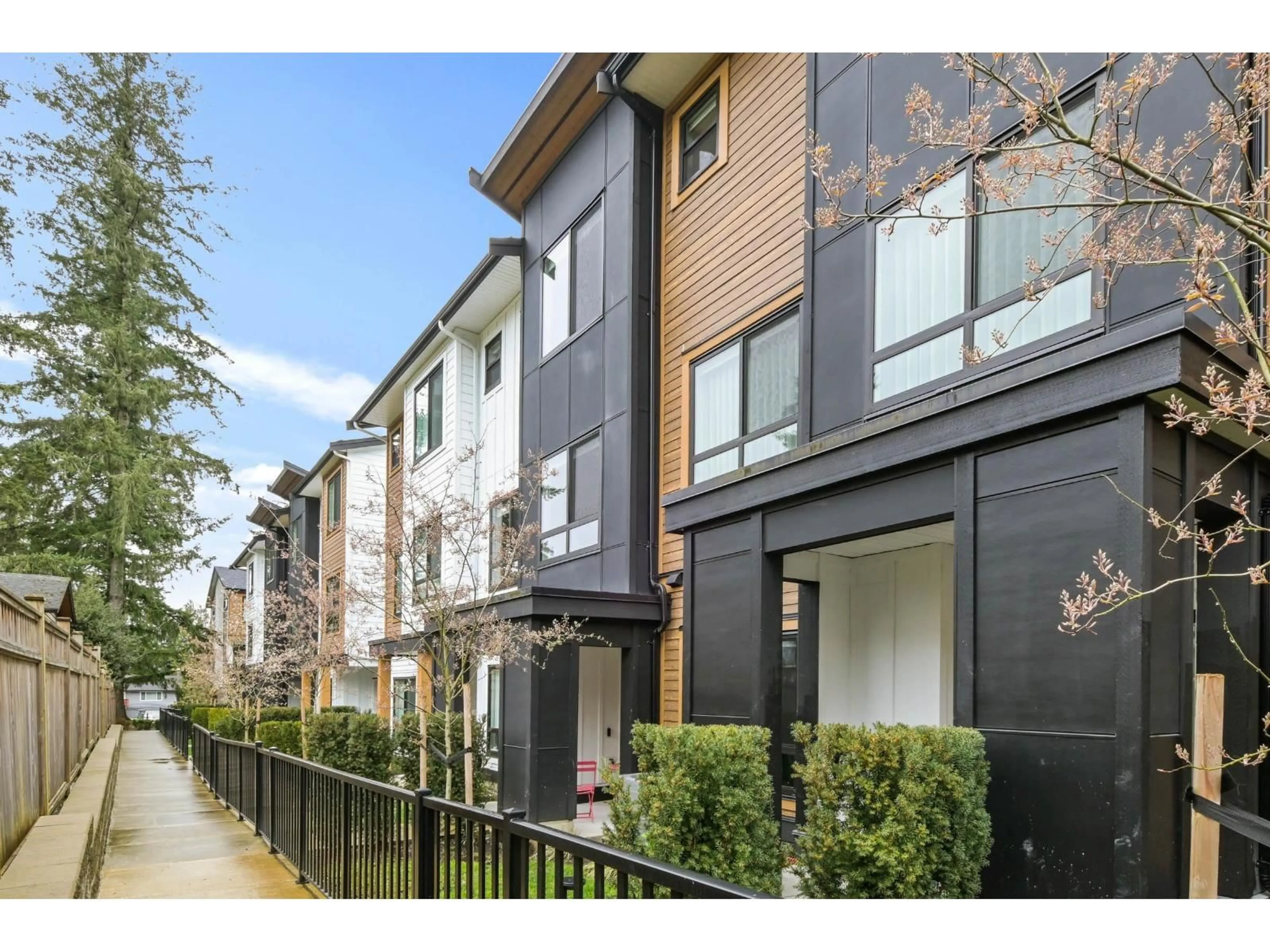 Unknown for 15 - 17538 100 AVENUE, Surrey British Columbia V4N6X3